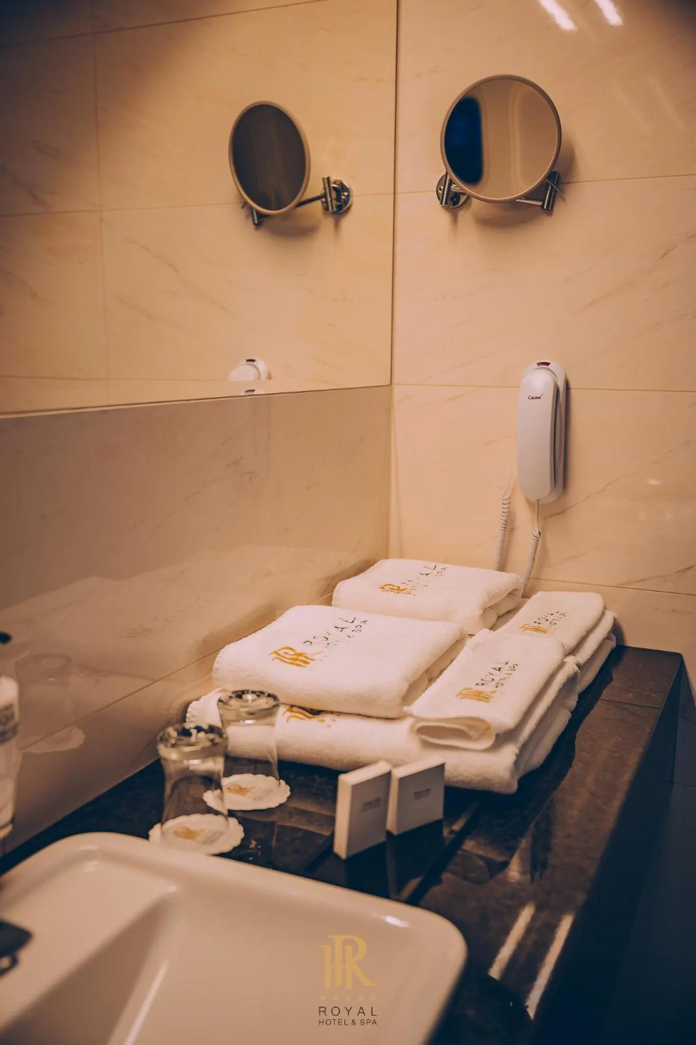 Bathroom in Hotel Royal & Spa