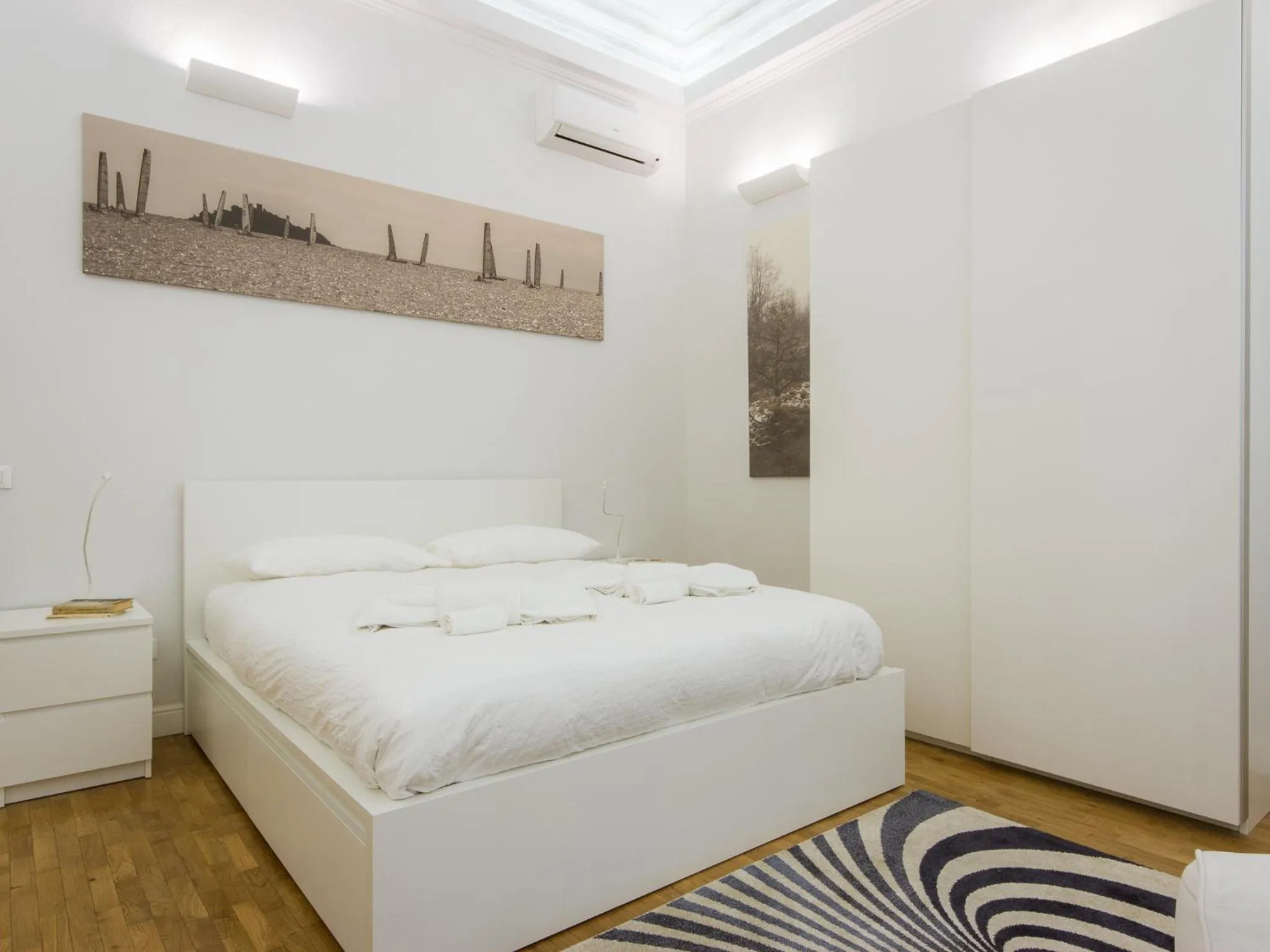 Bedroom, Bed in Apartments Florence - Duomo Art