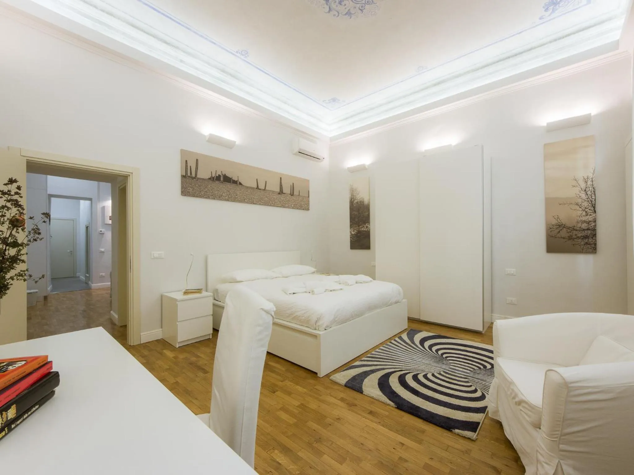 Bedroom, Bed in Apartments Florence - Duomo Art