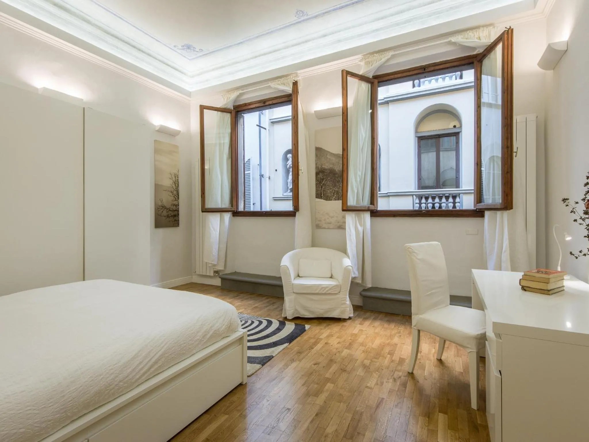 Bedroom, Bed in Apartments Florence - Duomo Art