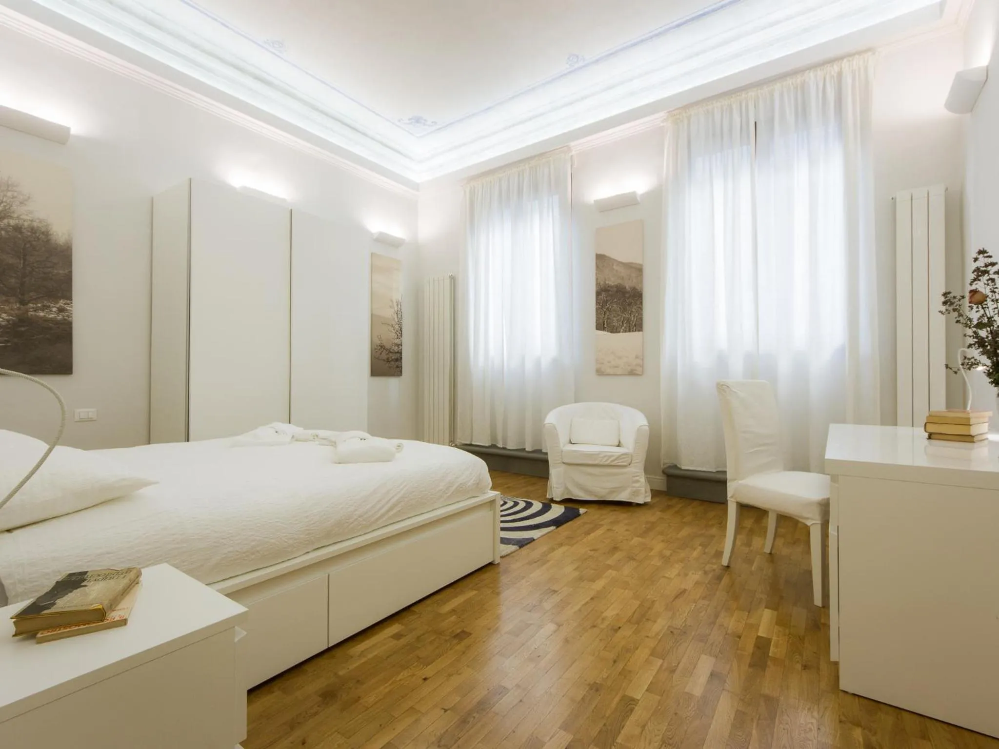 Bedroom, Bed in Apartments Florence - Duomo Art