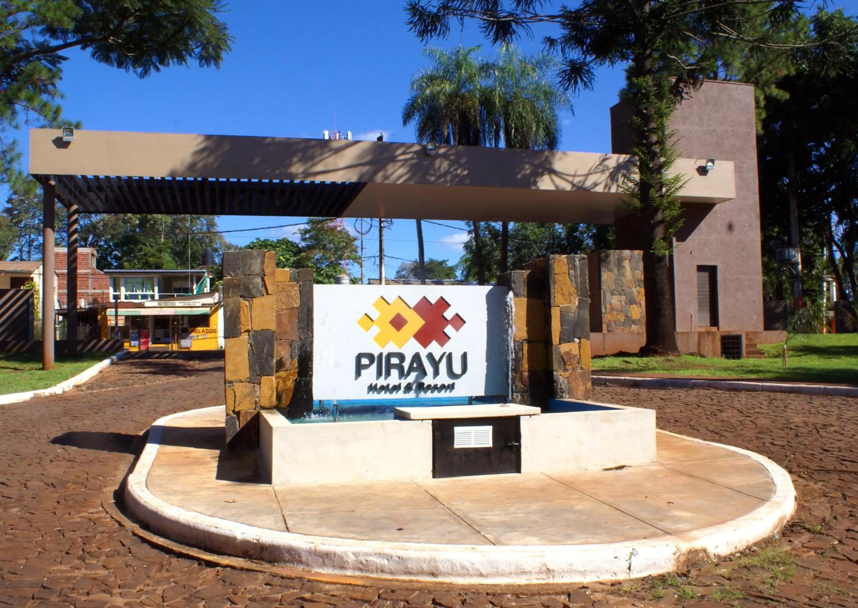 Facade/entrance in Pirayu Hotel & Resort