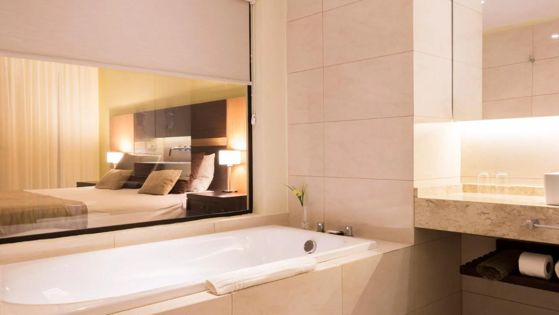 Bathroom, Bed in Pirayu Hotel & Resort