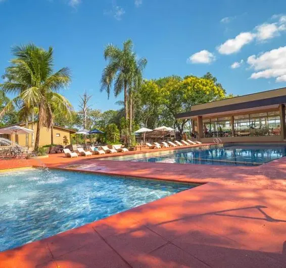 Swimming pool in Pirayu Hotel & Resort