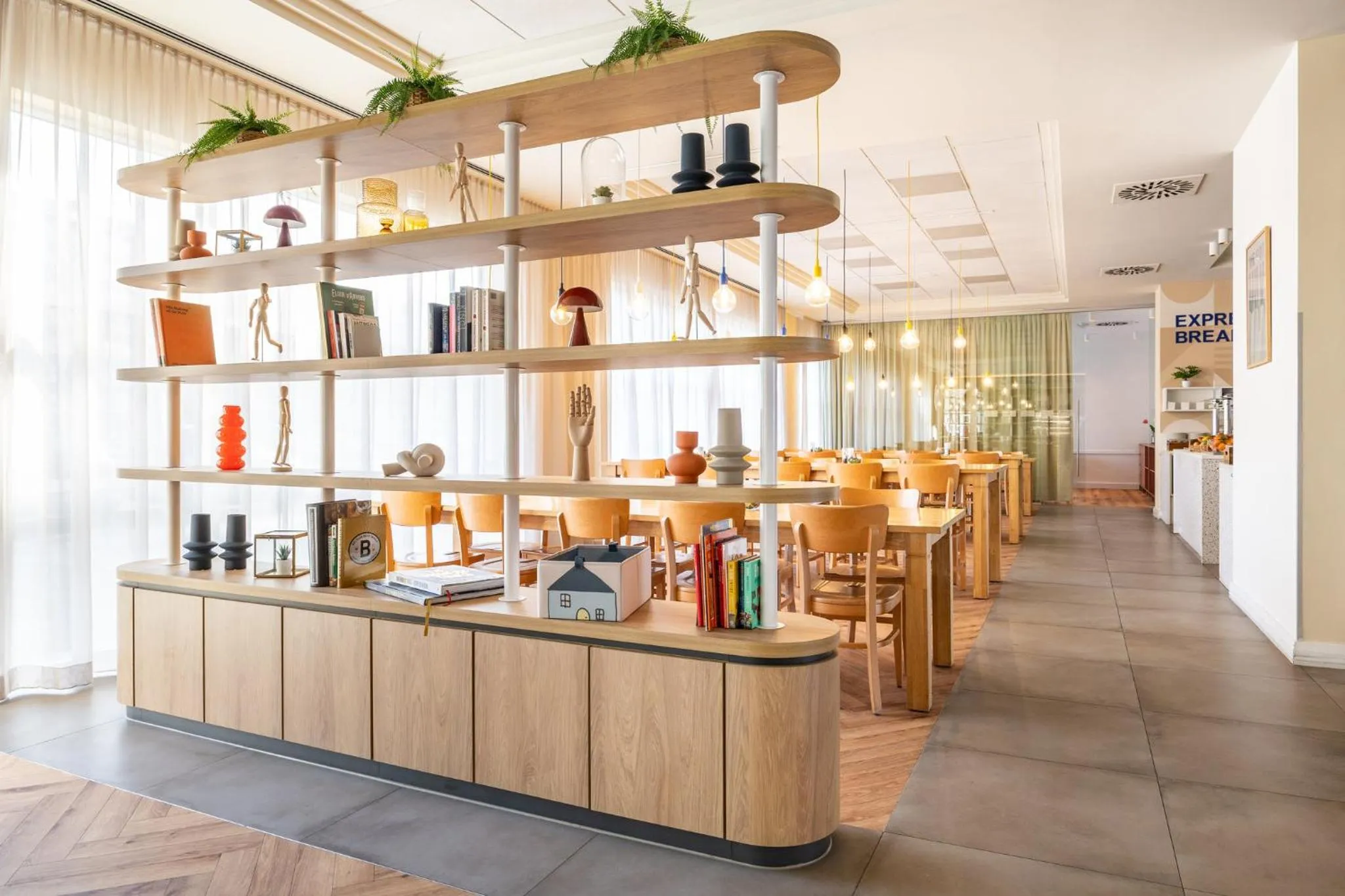 Breakfast in Holiday Inn Express Antwerpen City North by IHG