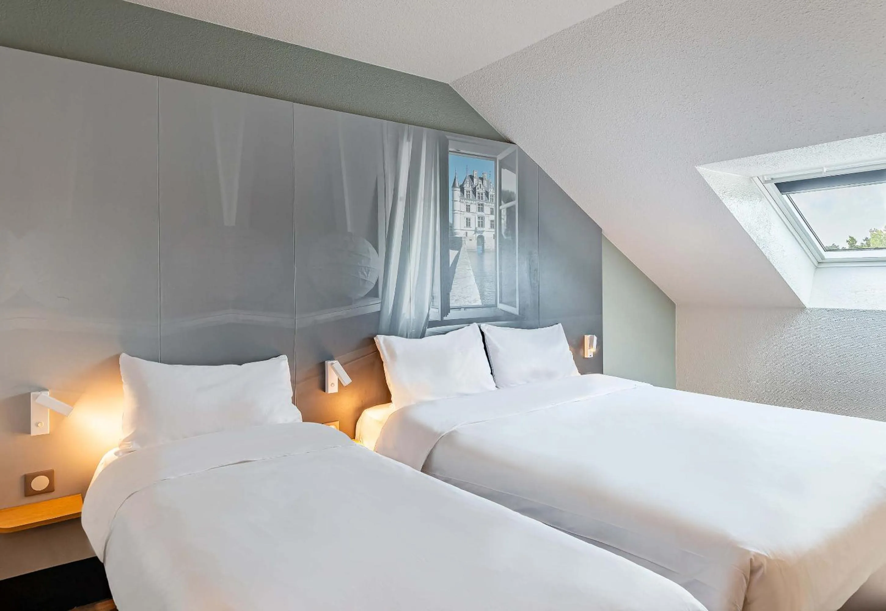 Bedroom, Bed in B&B HOTEL Tours Parc Expo St-Avertin