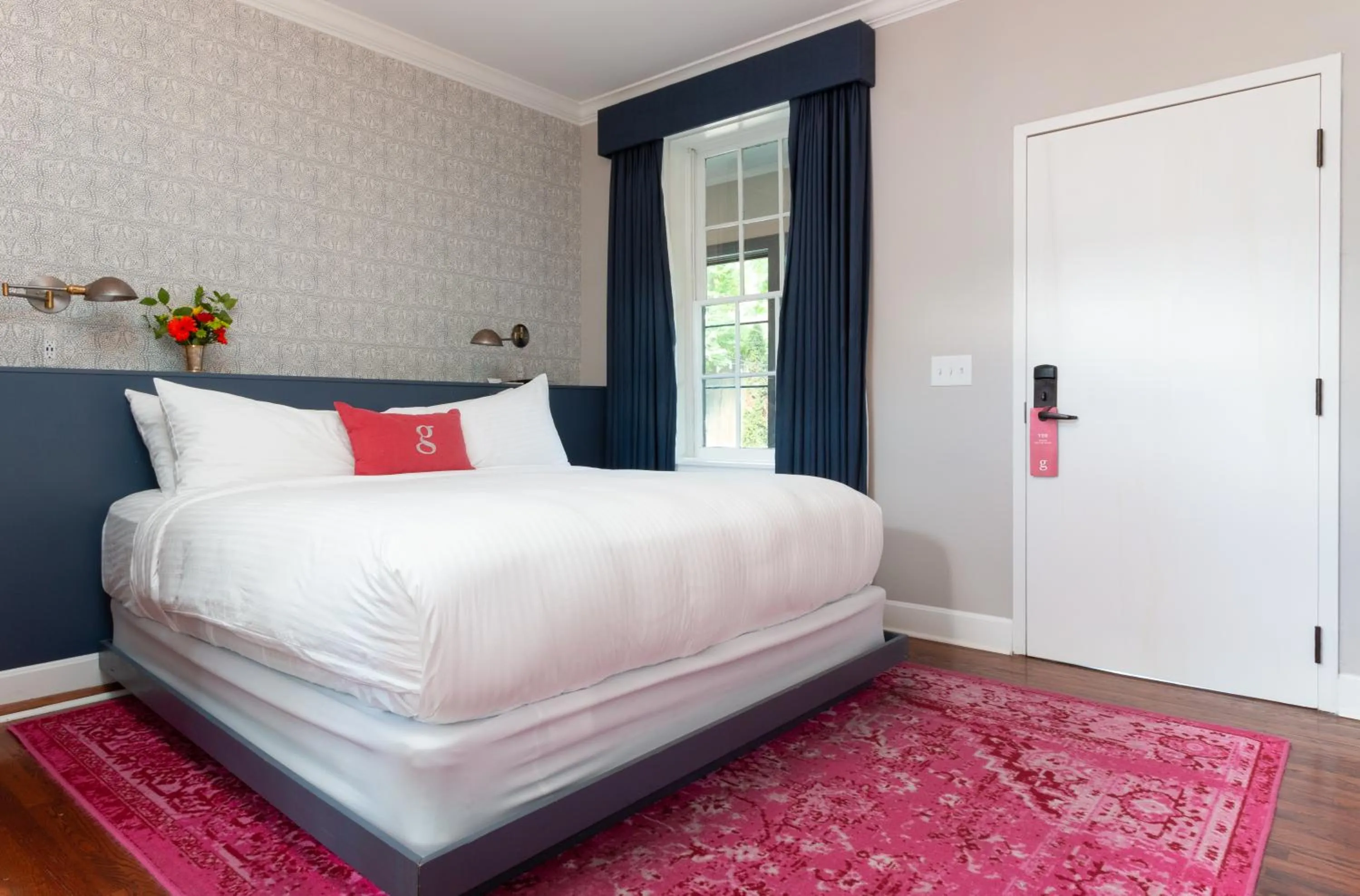 Bedroom, Bed in The Germantown Inn