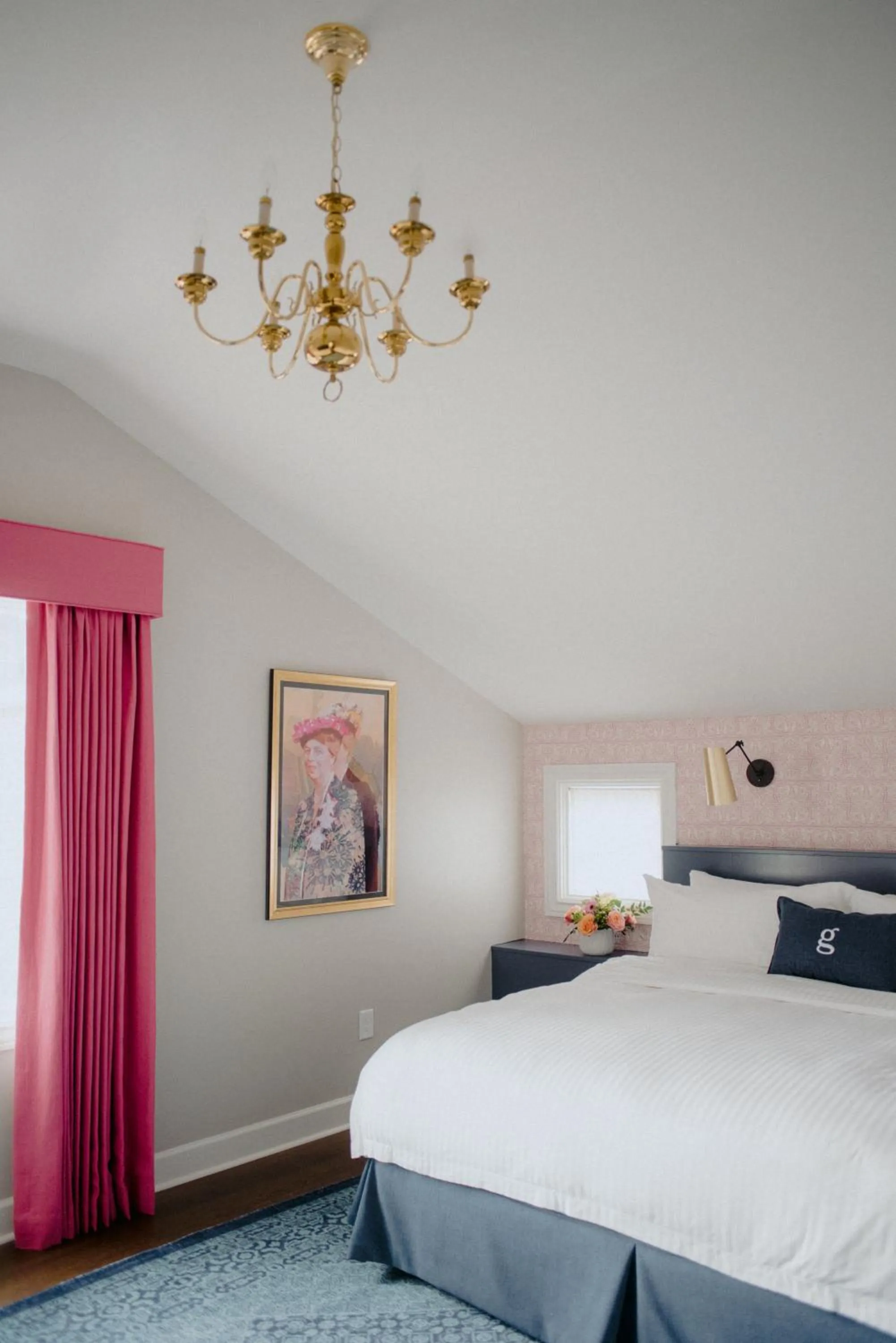 Bed in The Germantown Inn