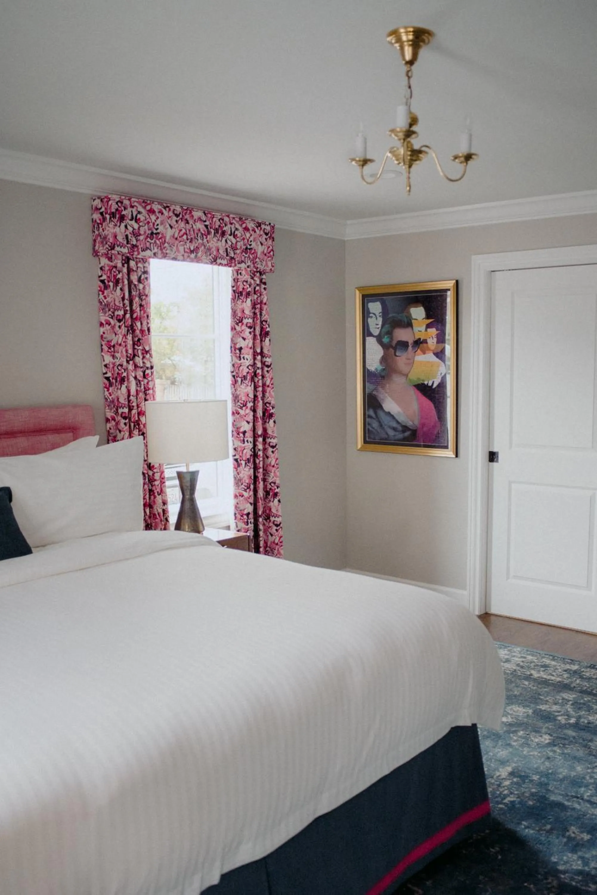 Bed in The Germantown Inn