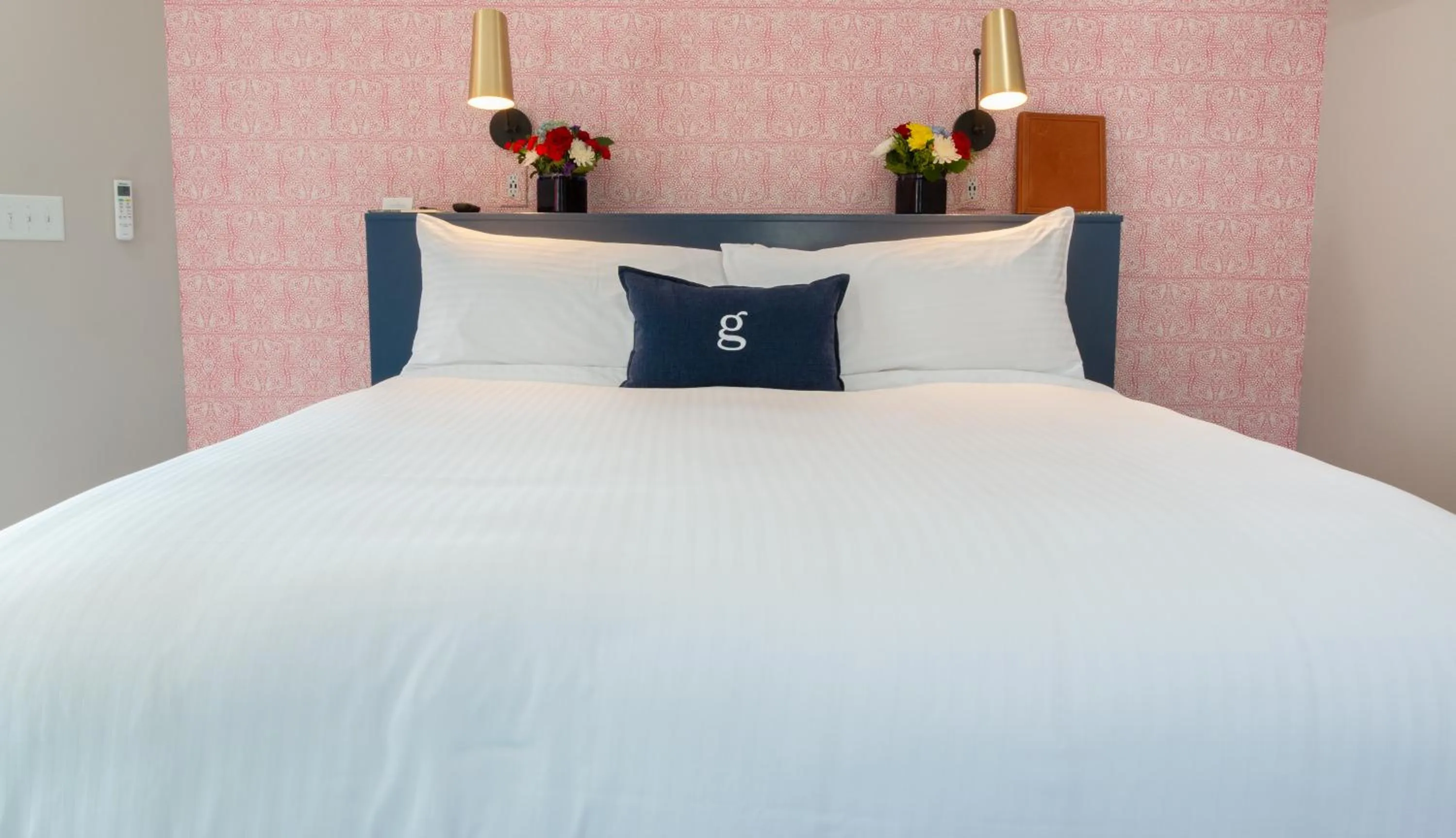 Bed in The Germantown Inn