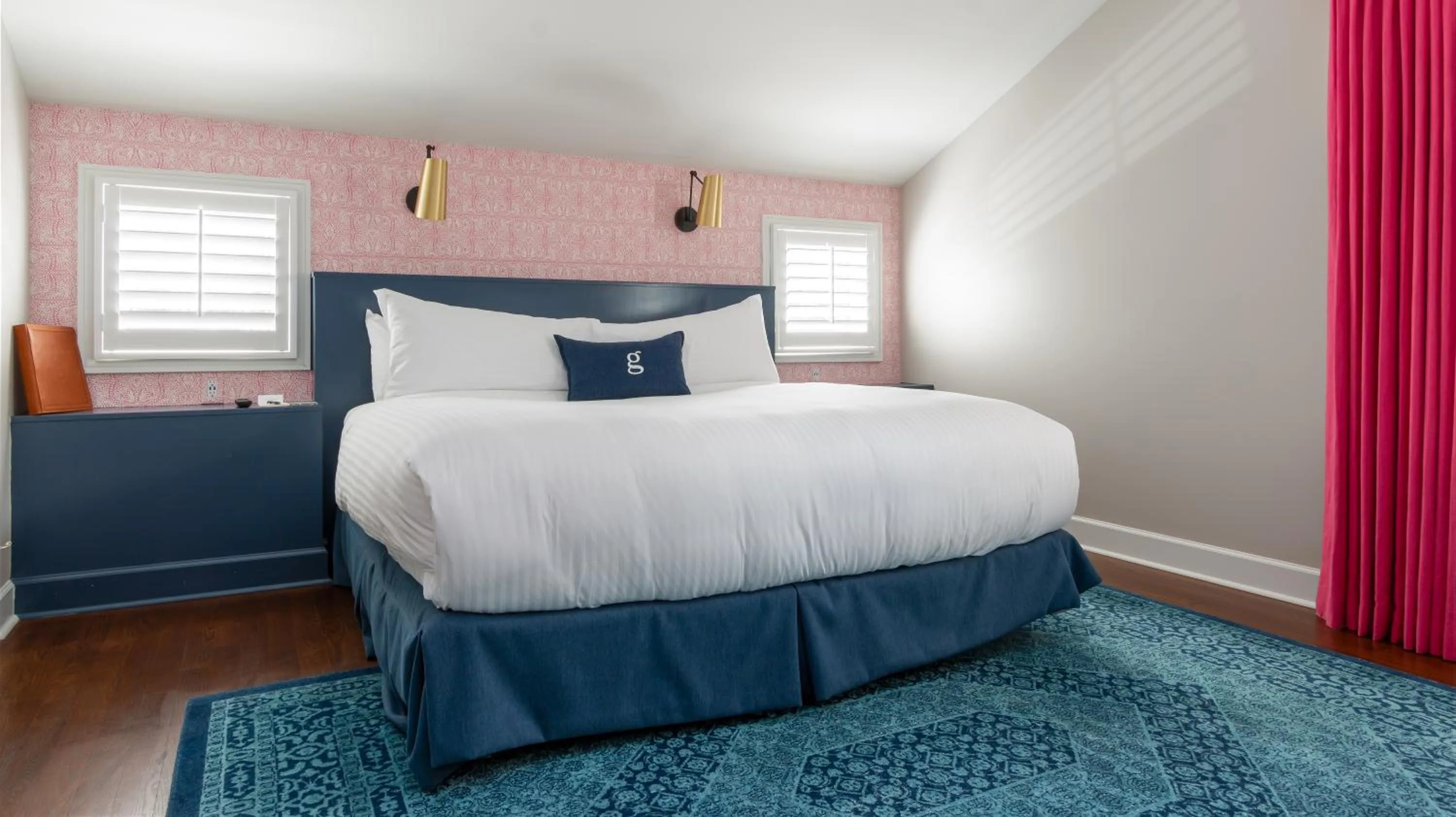 Bed in The Germantown Inn