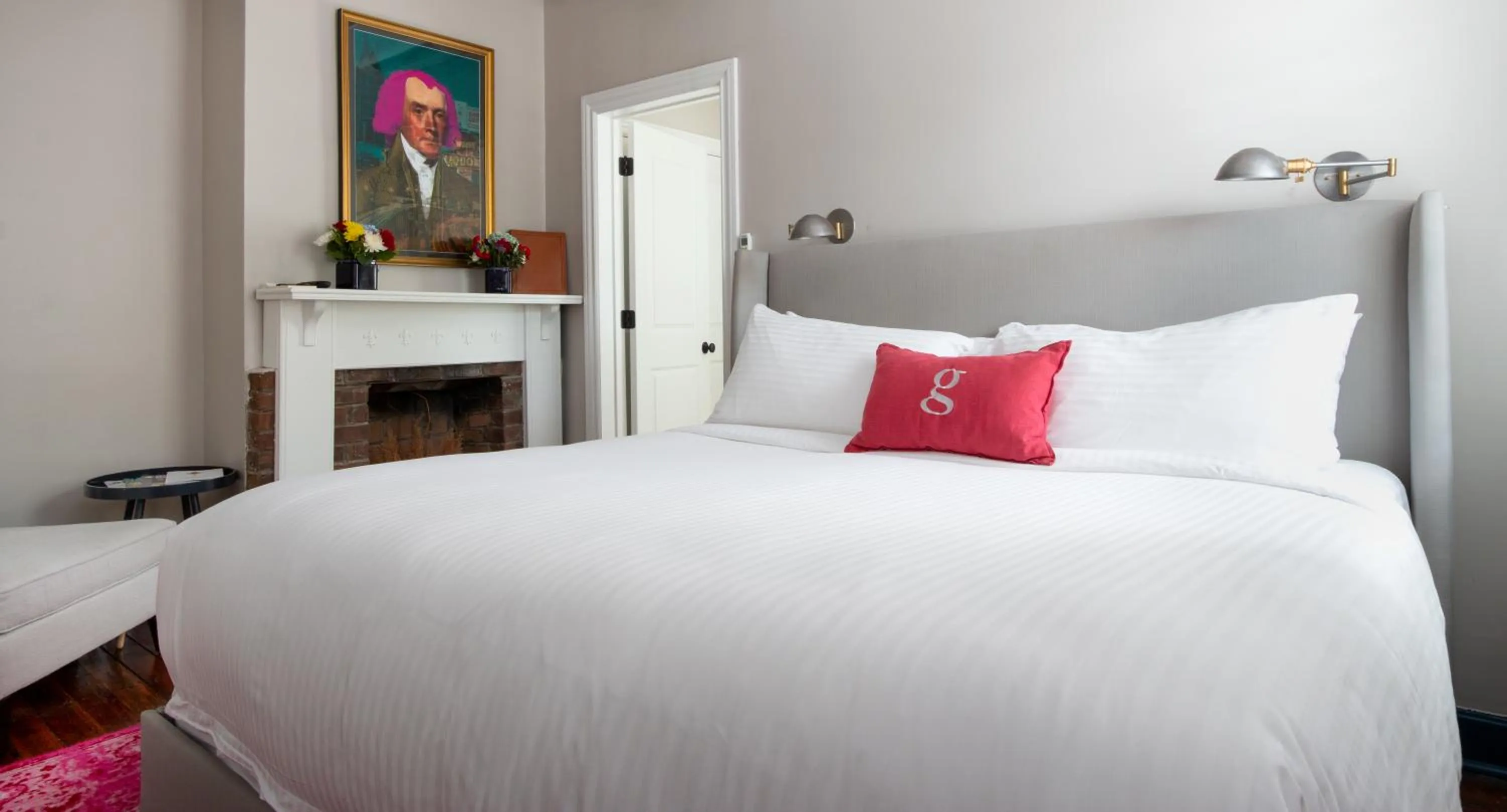 Photo of the whole room, Bed in The Germantown Inn