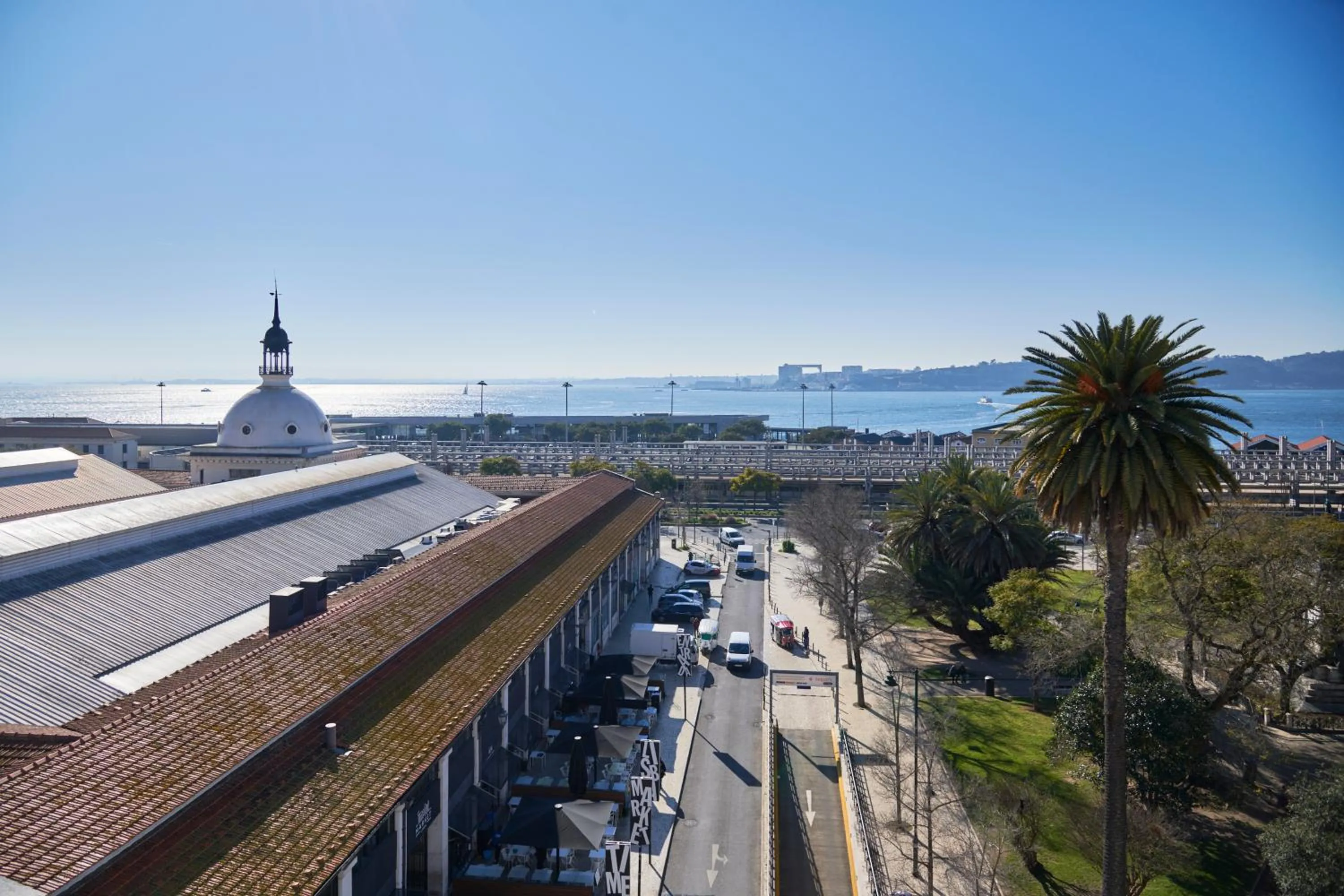 Neighbourhood in Lisbon Five Stars Apartments 8 Building