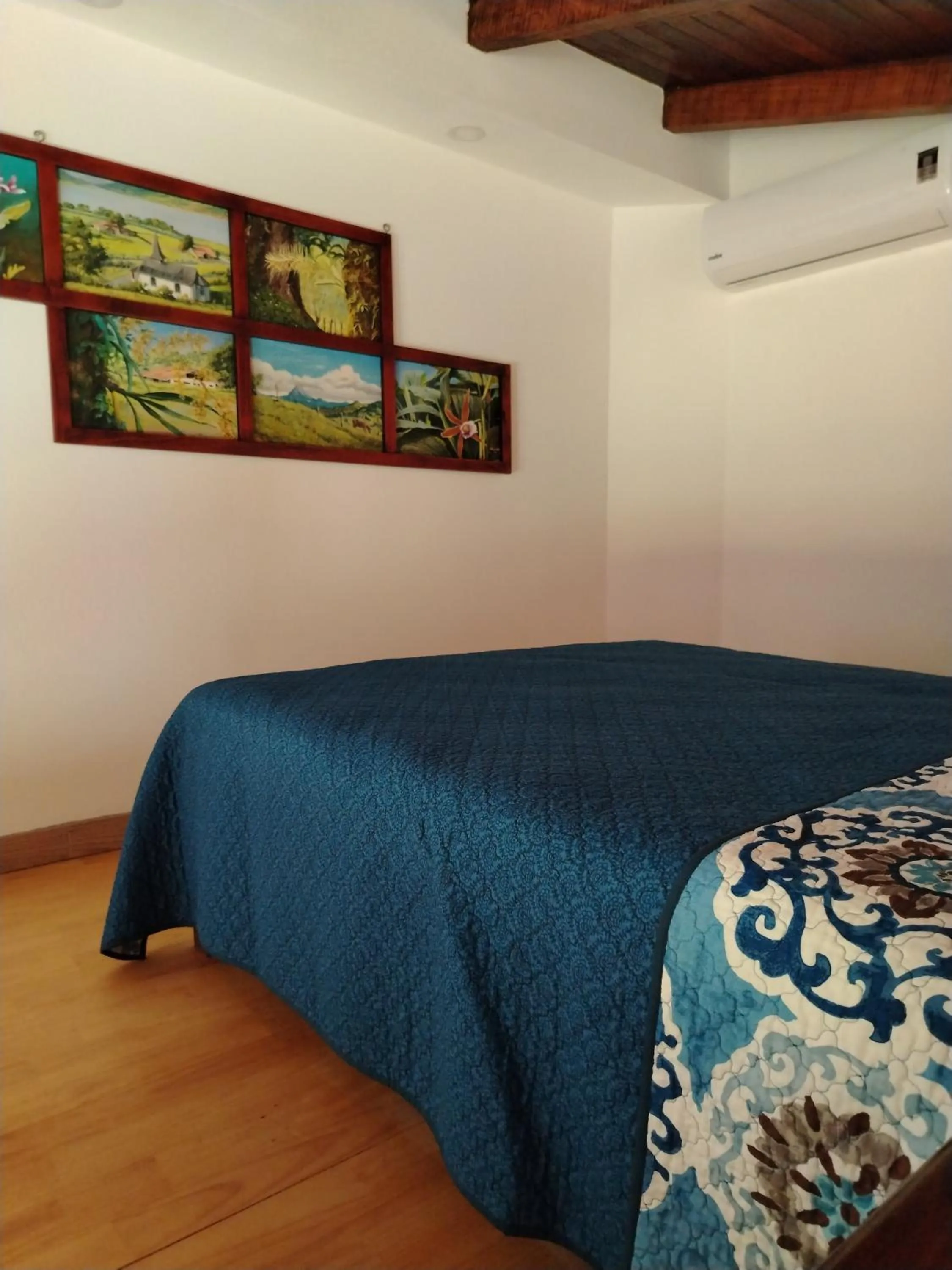 Bed in Los Héroes