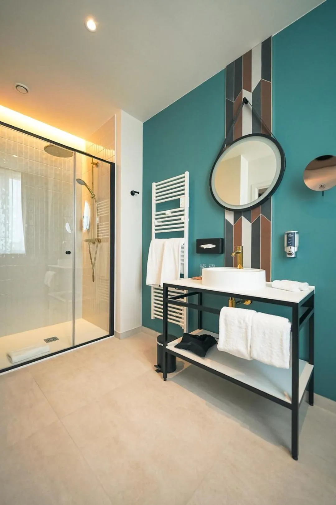 Bathroom, Bed in Martin's Klooster