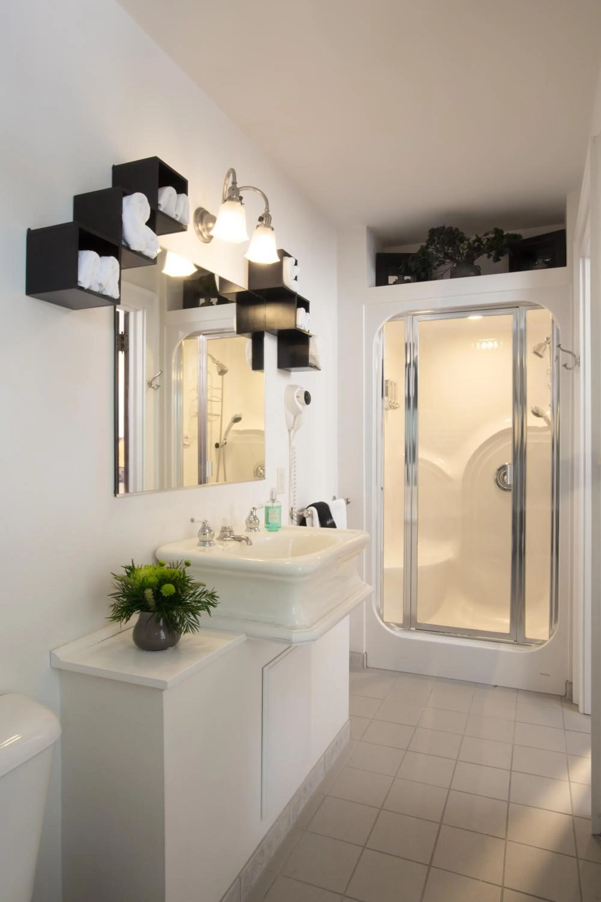 Bathroom in Stewart Inn