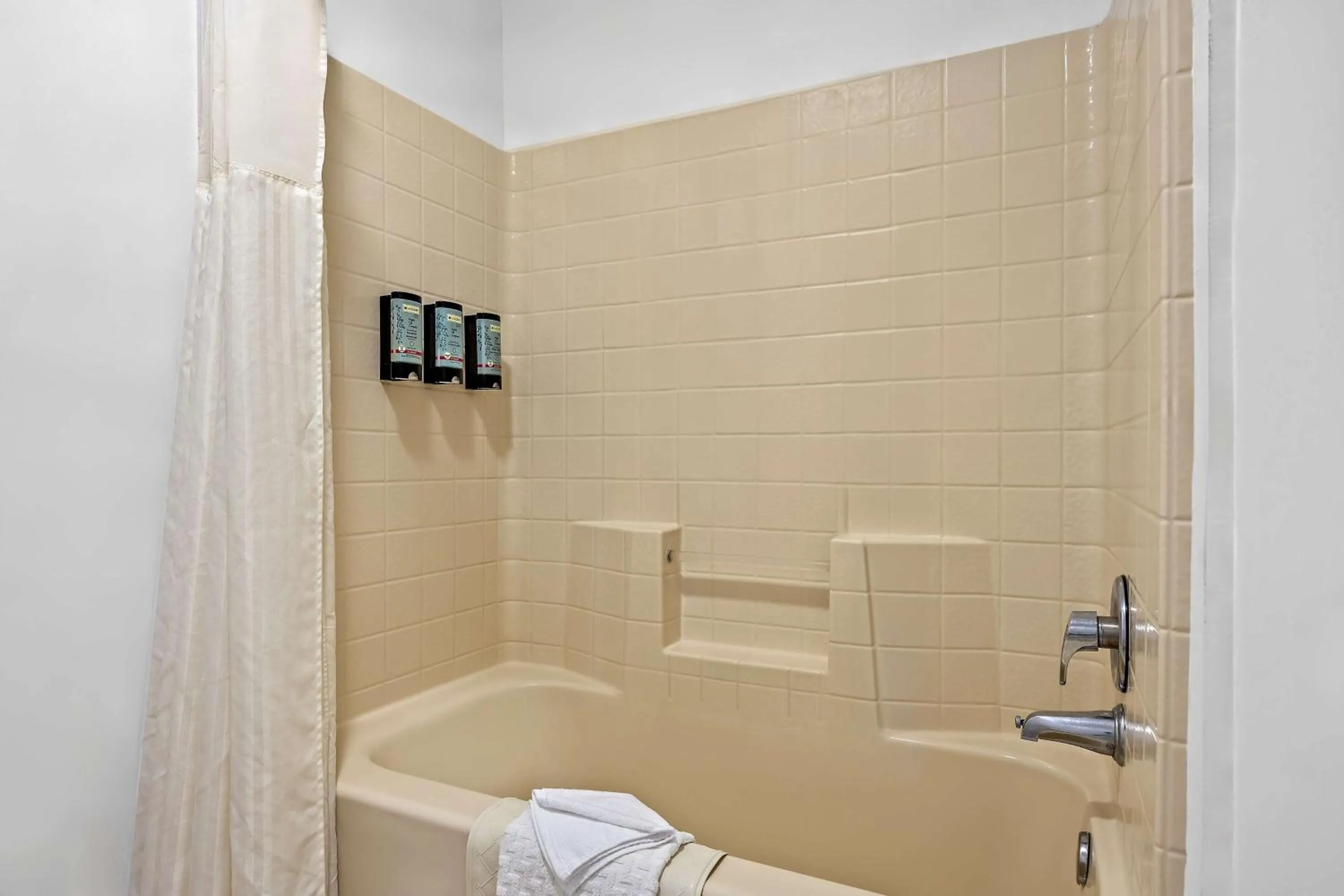 Bathroom in Best Western Liberty Inn