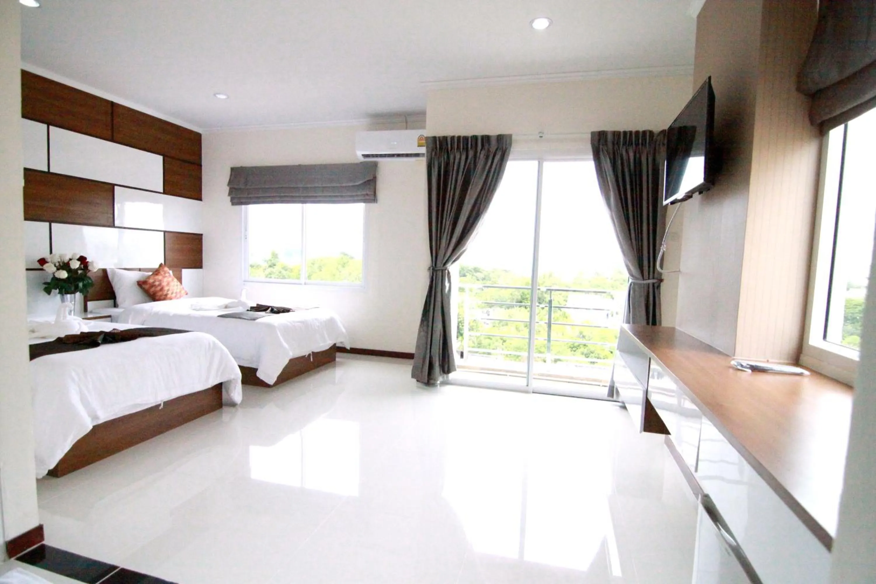 Bedroom, Bed in TTT Hotel