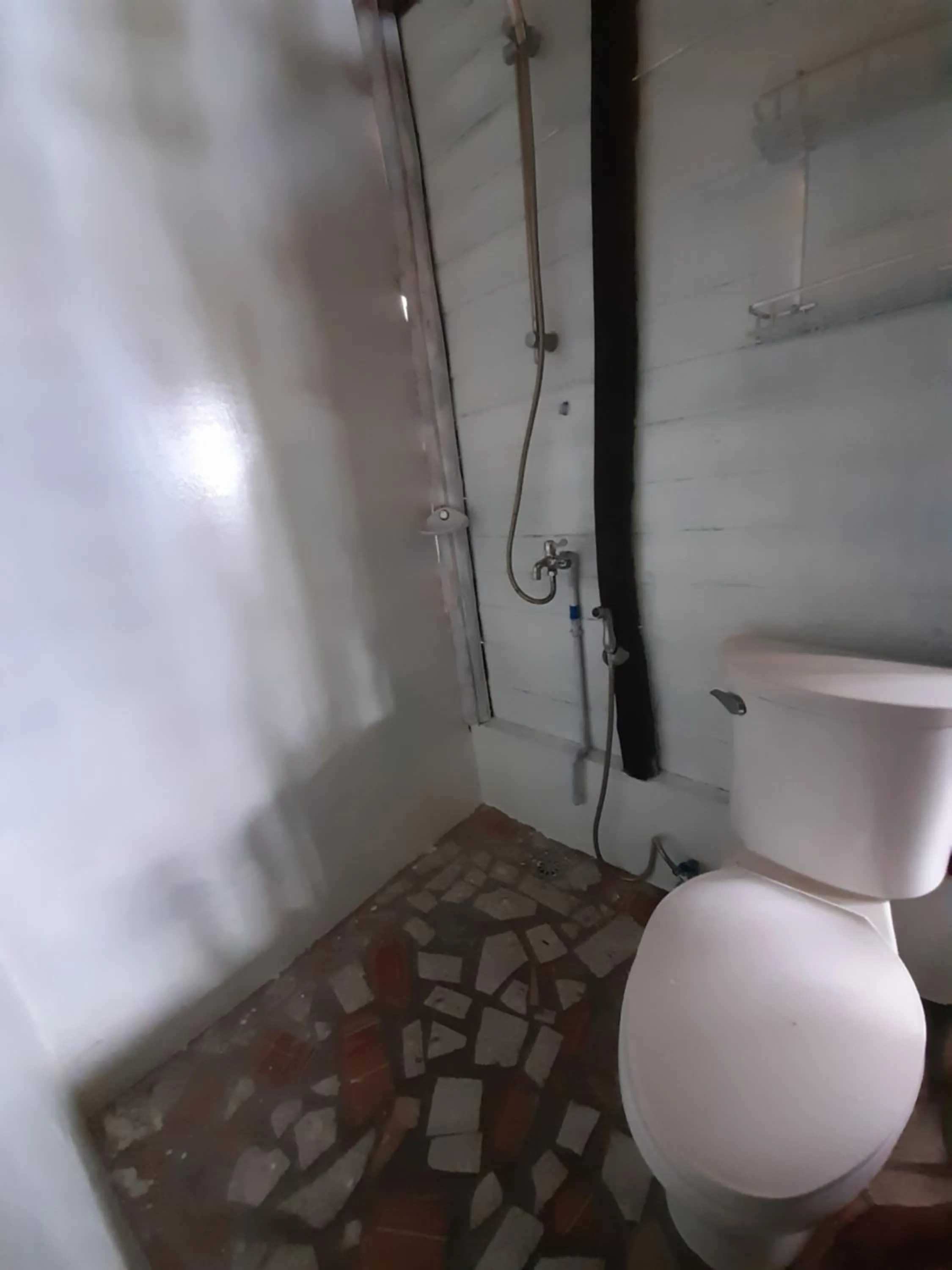 Shower in Erlittop Garden Eco Lodge