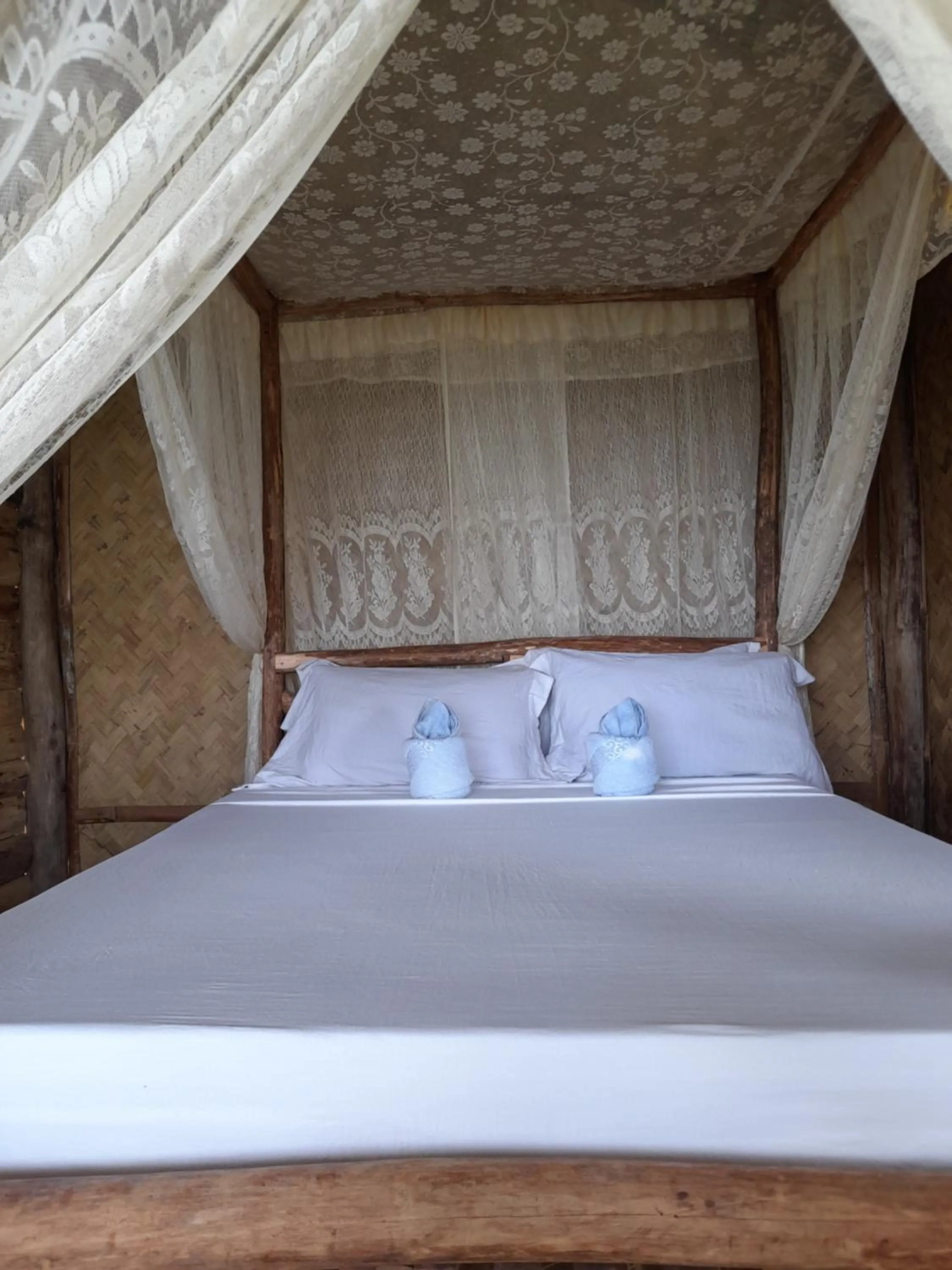 Bed in Erlittop Garden Eco Lodge