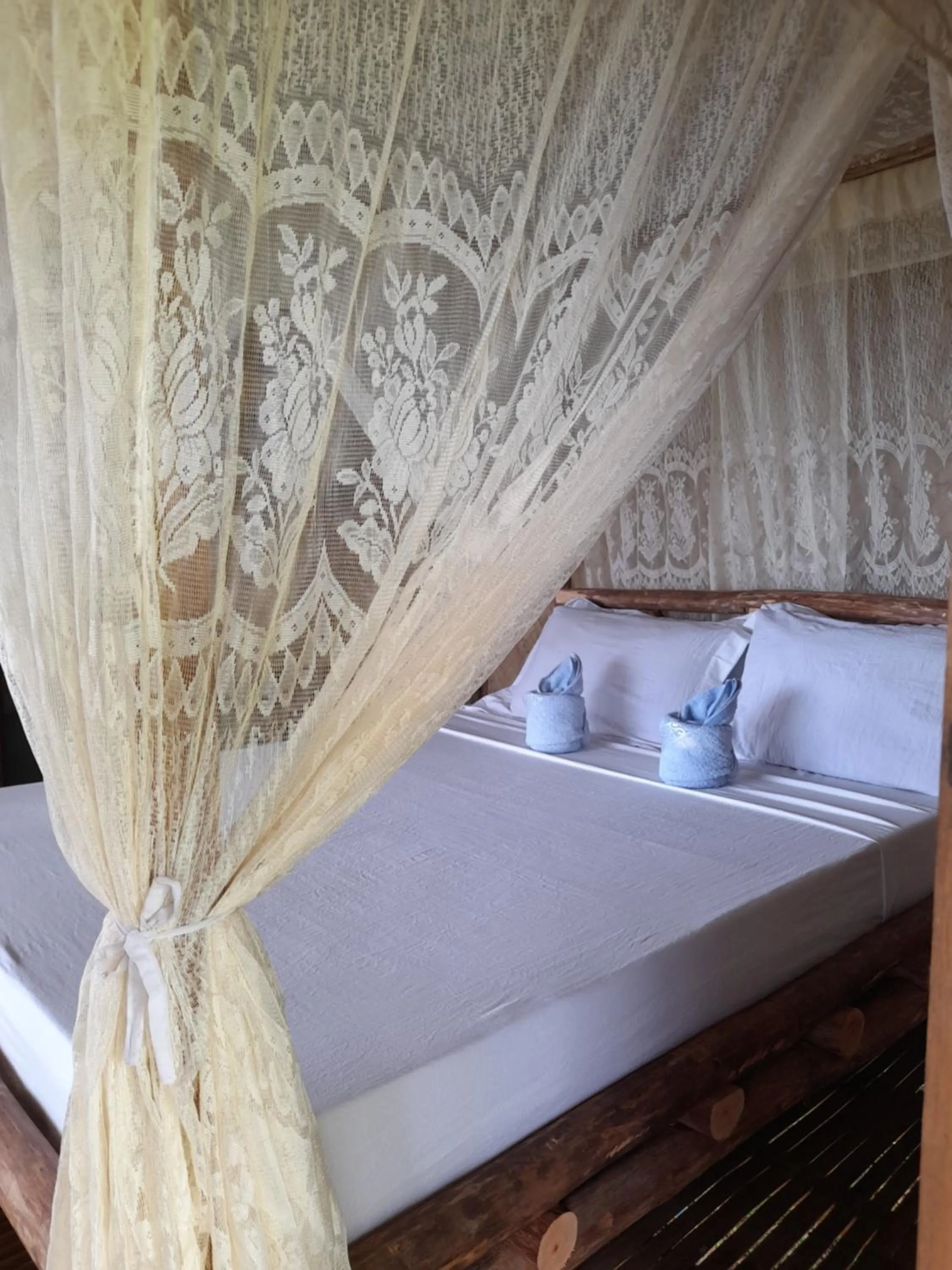 Bed in Erlittop Garden Eco Lodge