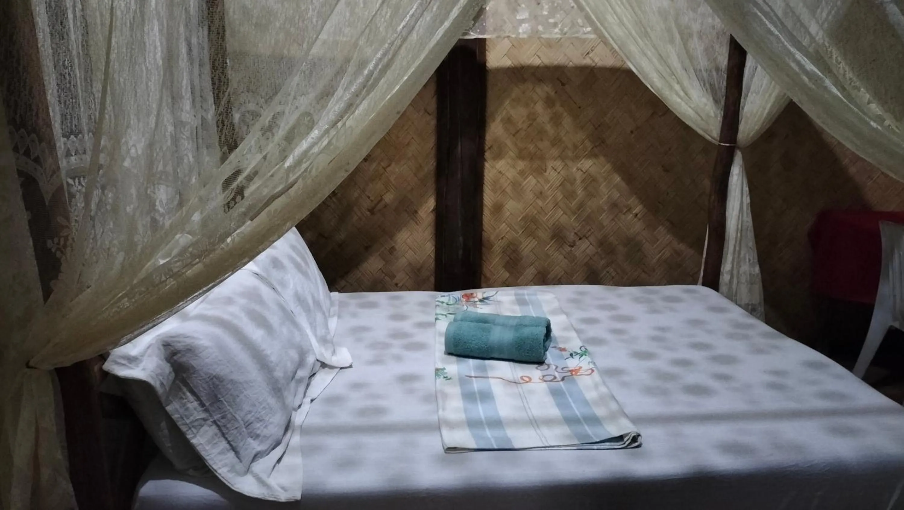 Bed in Erlittop Garden Eco Lodge