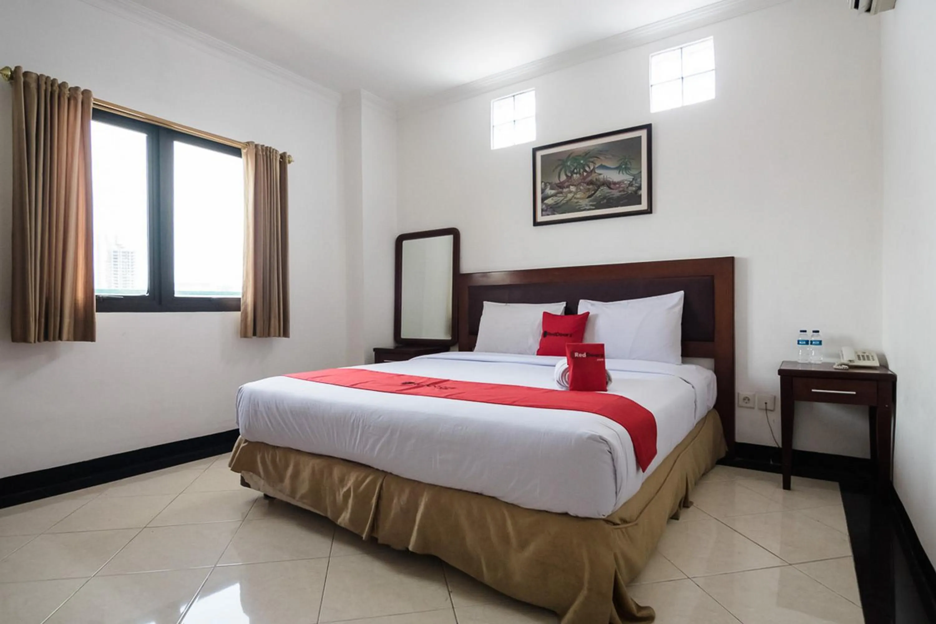 Bedroom, Bed in RedDoorz Plus at Buah Batu
