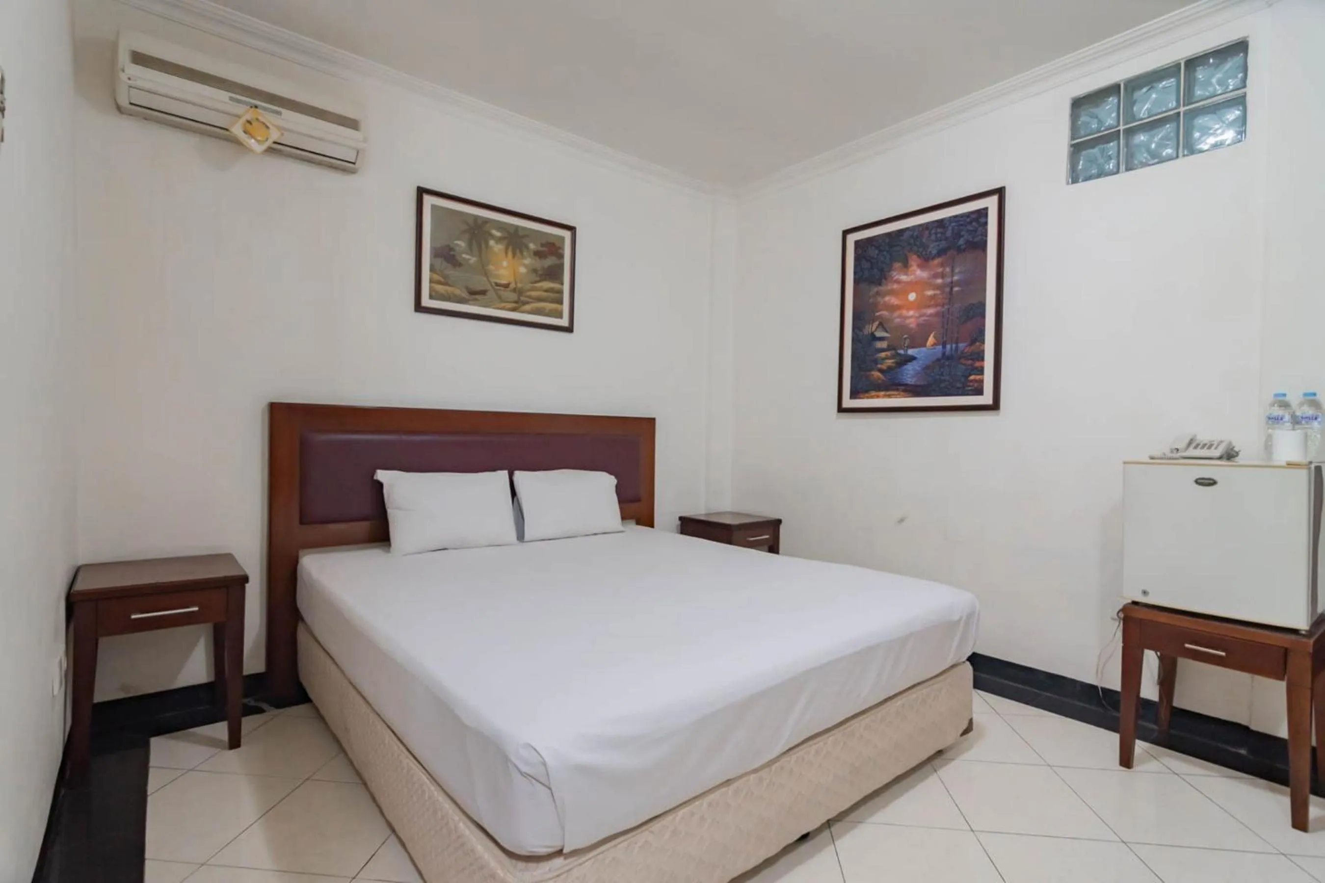 Bedroom, Bed in RedDoorz Plus at Buah Batu