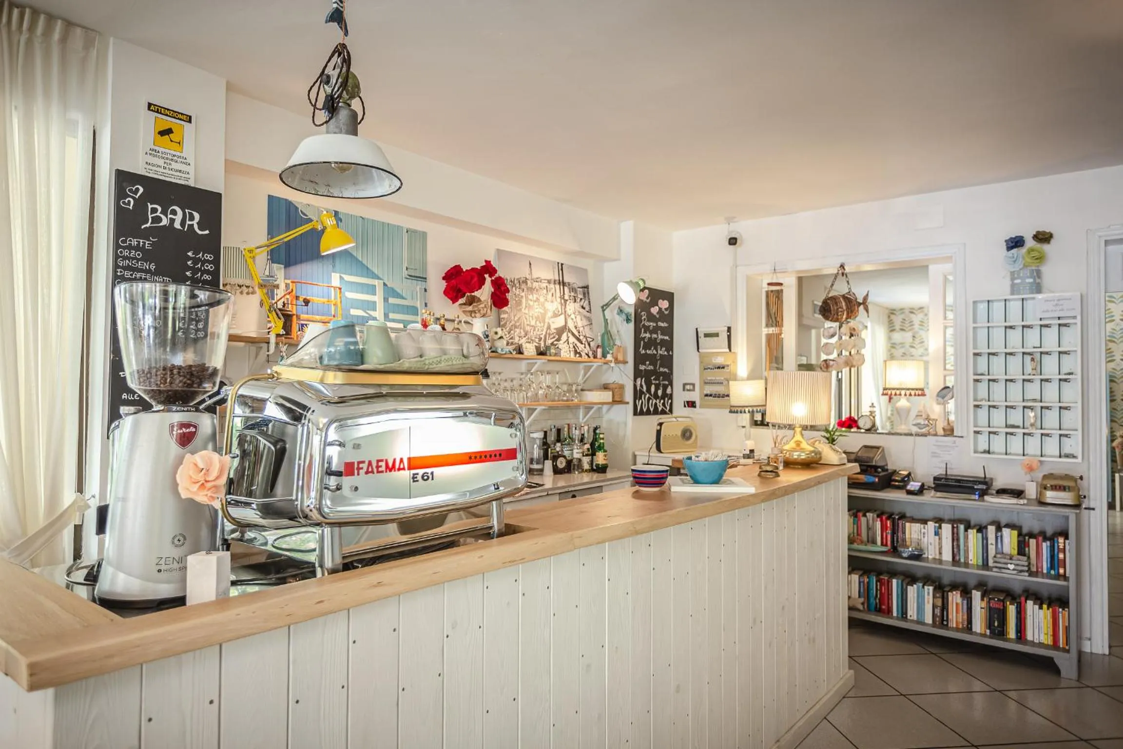 Library in Piccolo Hotel Kursaal