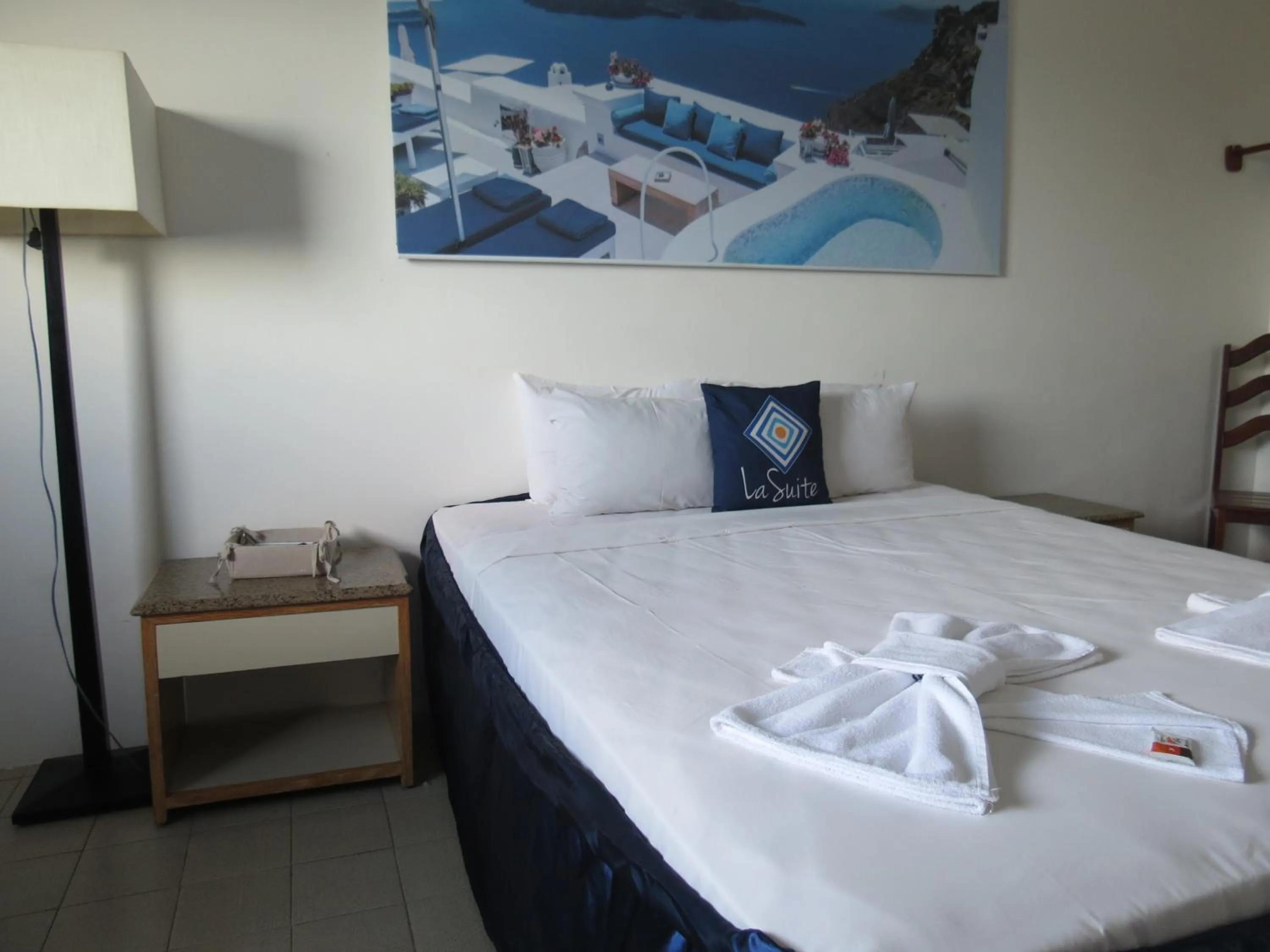 Photo of the whole room, Bed in La Suite Praia Hotel