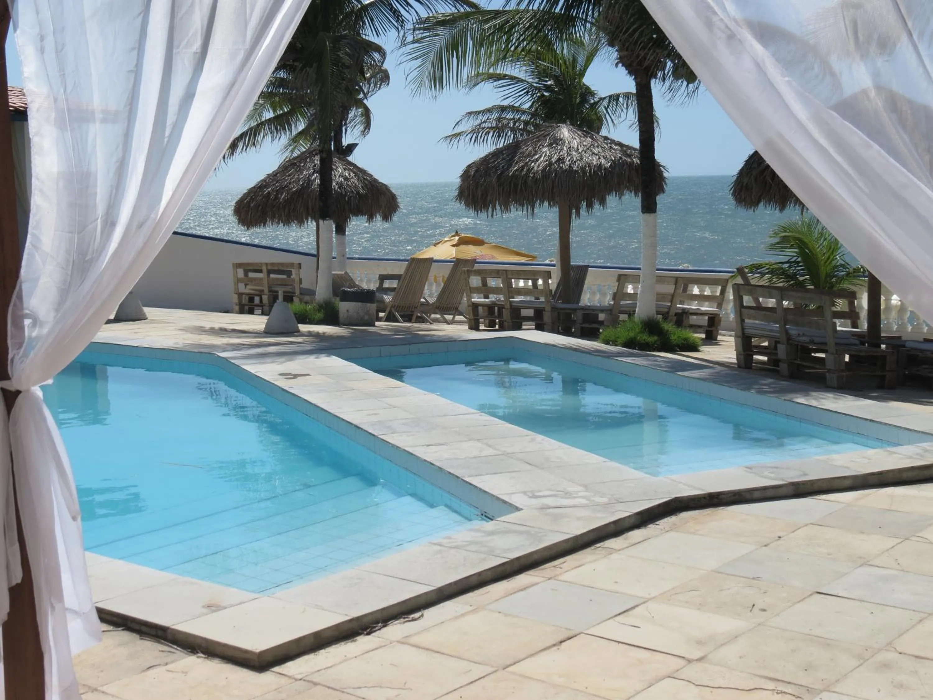 Swimming pool in La Suite Praia Hotel
