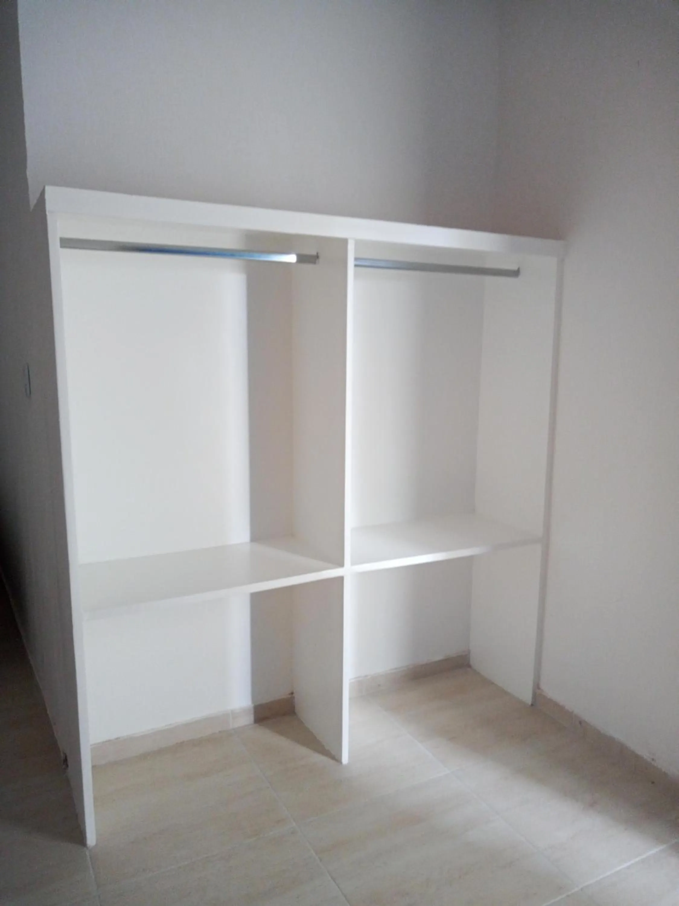 wardrobe in La Suite Praia Hotel