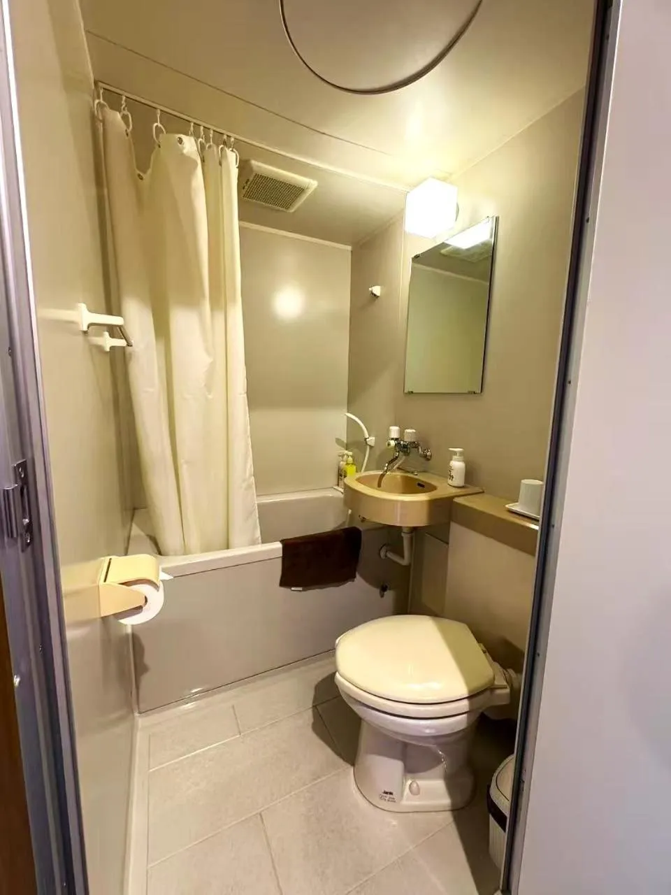 Bathroom in Shinnishiki Hotel