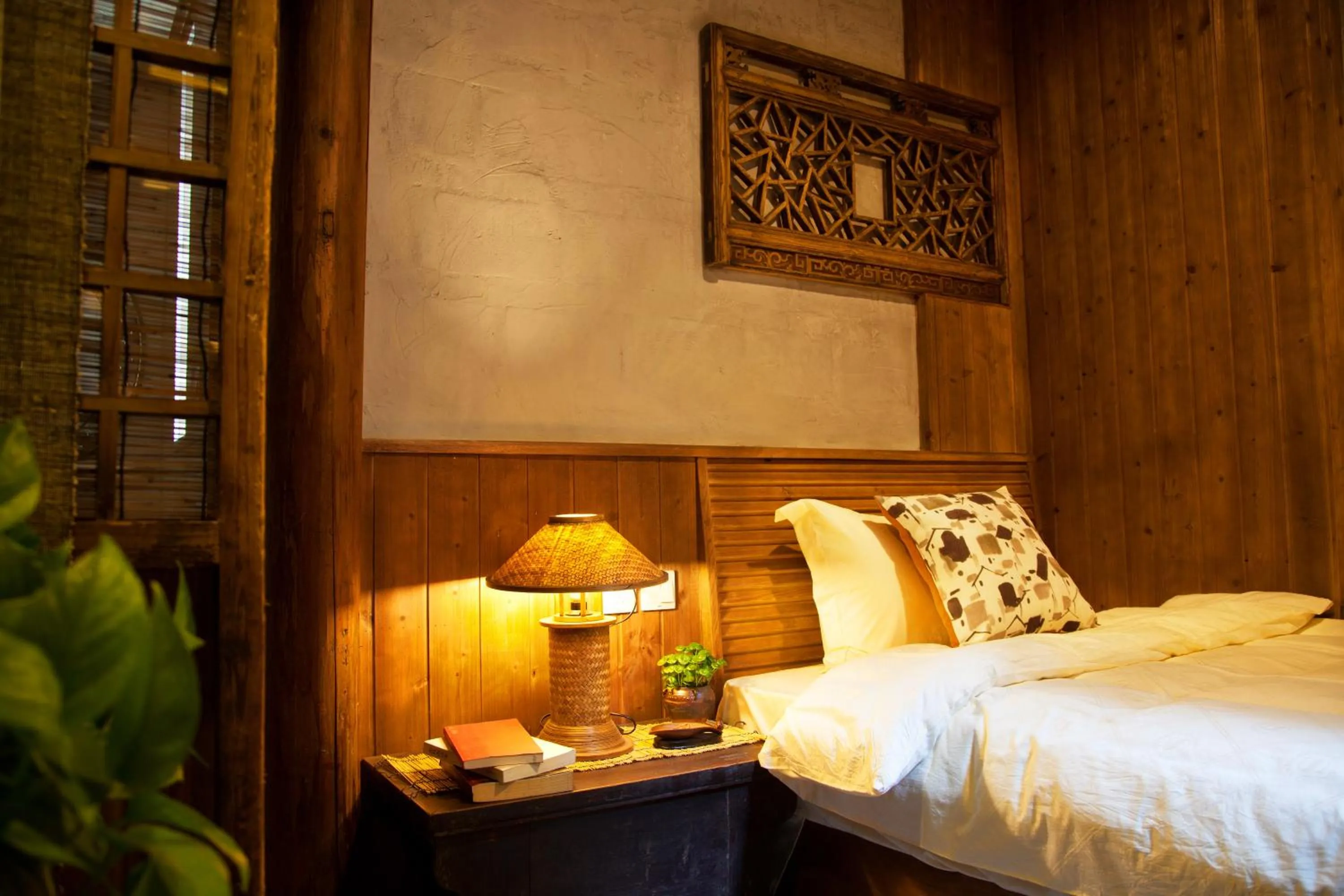 Photo of the whole room, Bed in WuYuan QiYe YanXiang Guesthouse