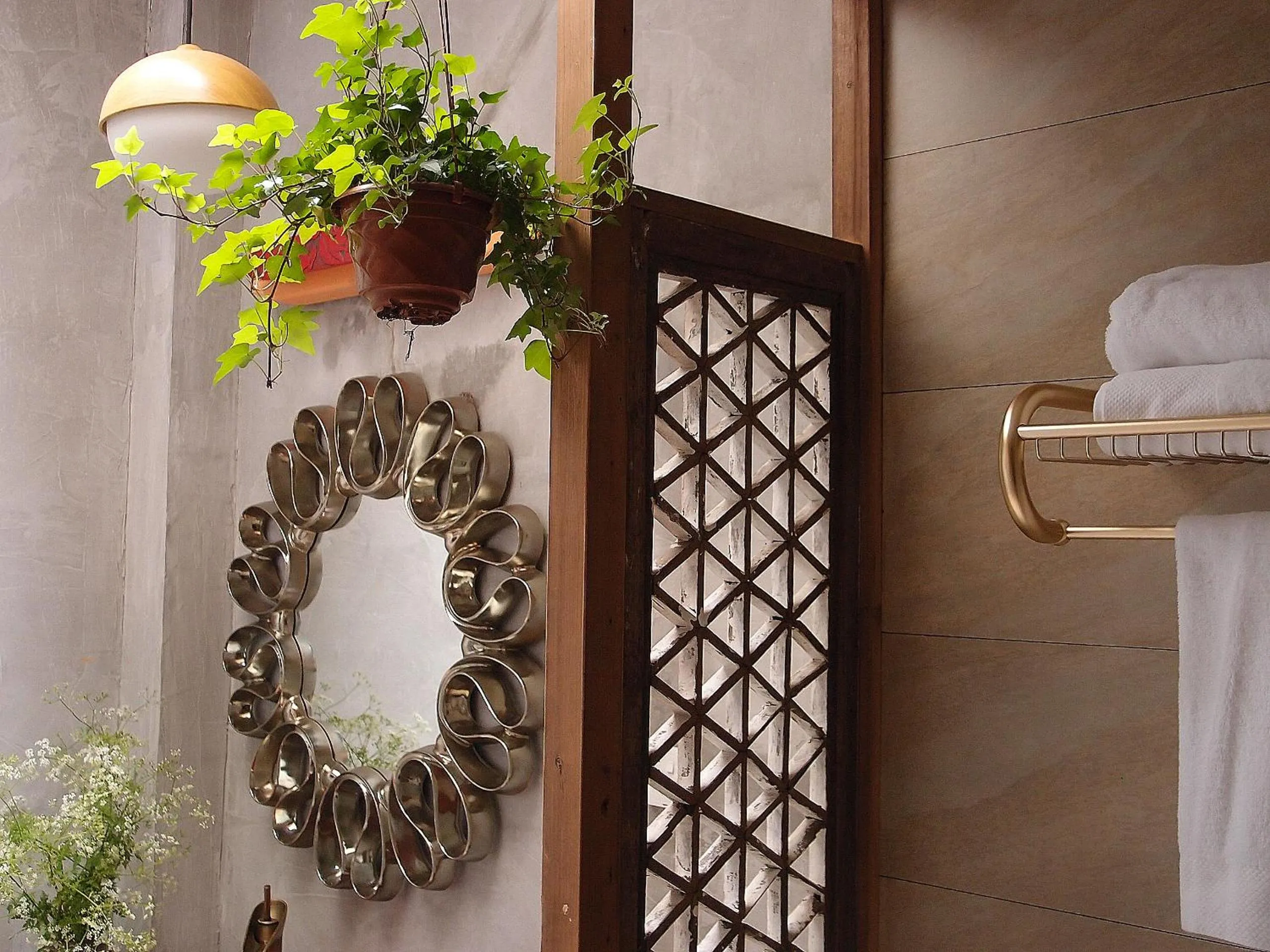 Decorative detail in WuYuan QiYe YanXiang Guesthouse