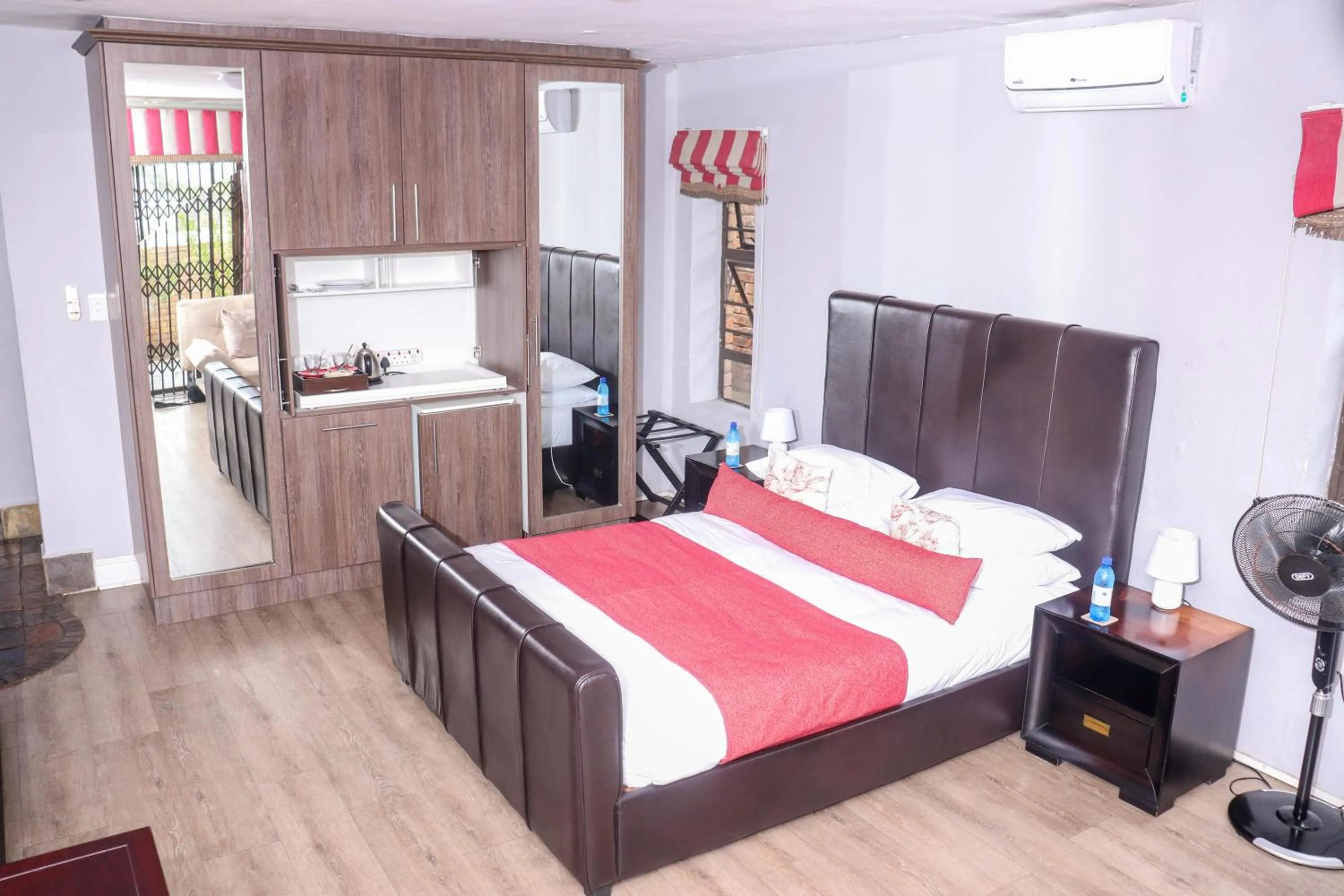 Bed in Nautilus Guesthouse