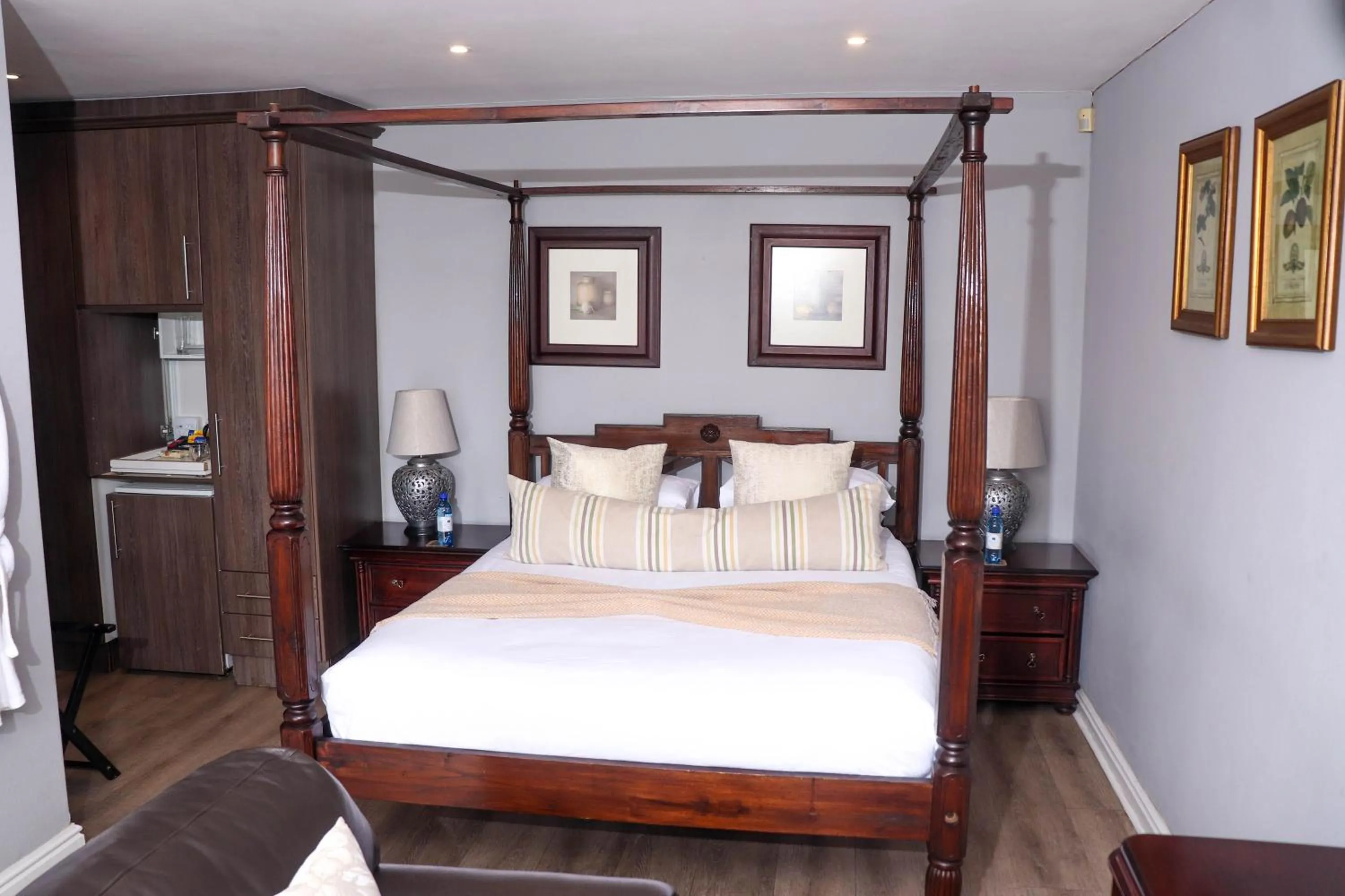 Bed in Nautilus Guesthouse