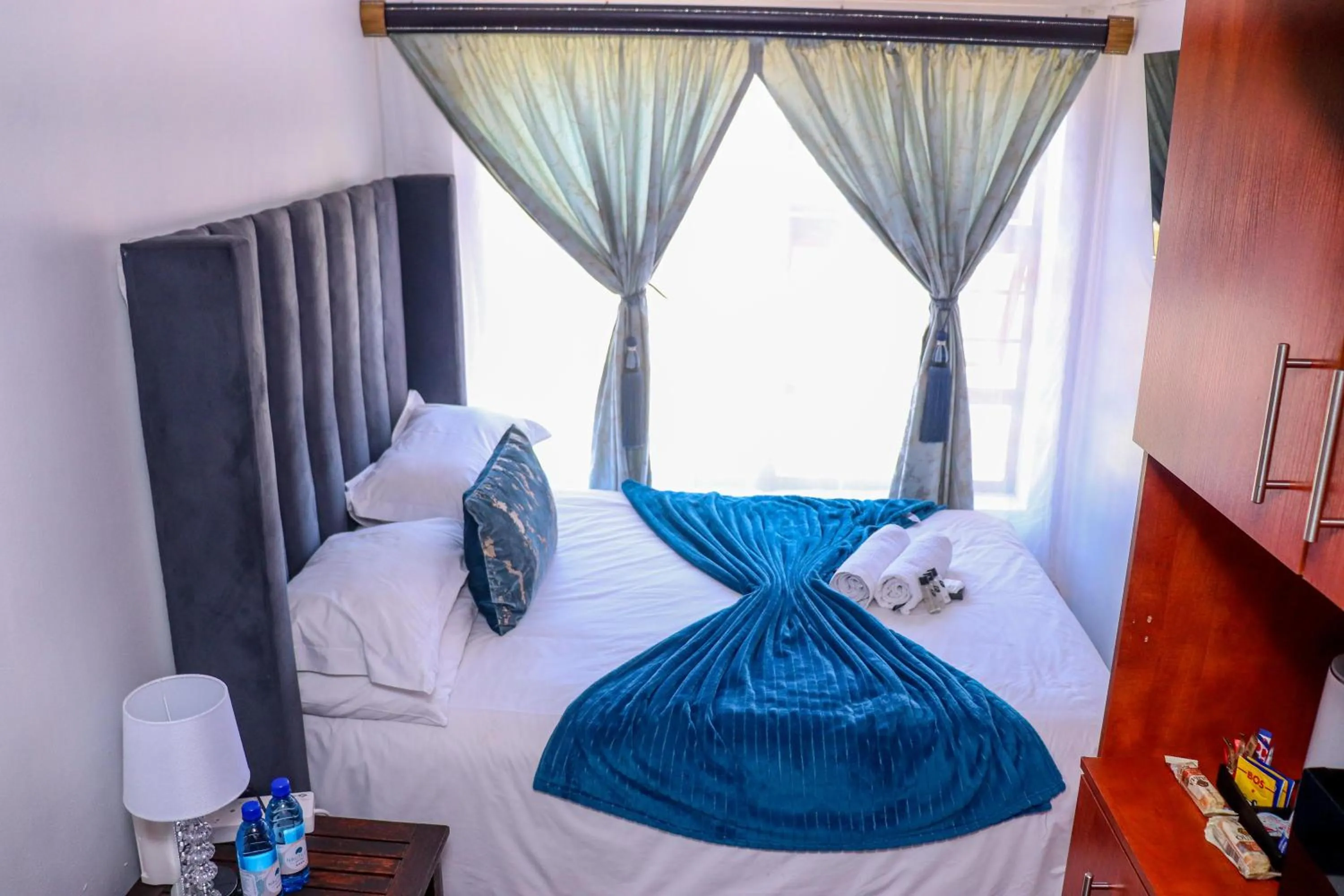 Bed in Nautilus Guesthouse