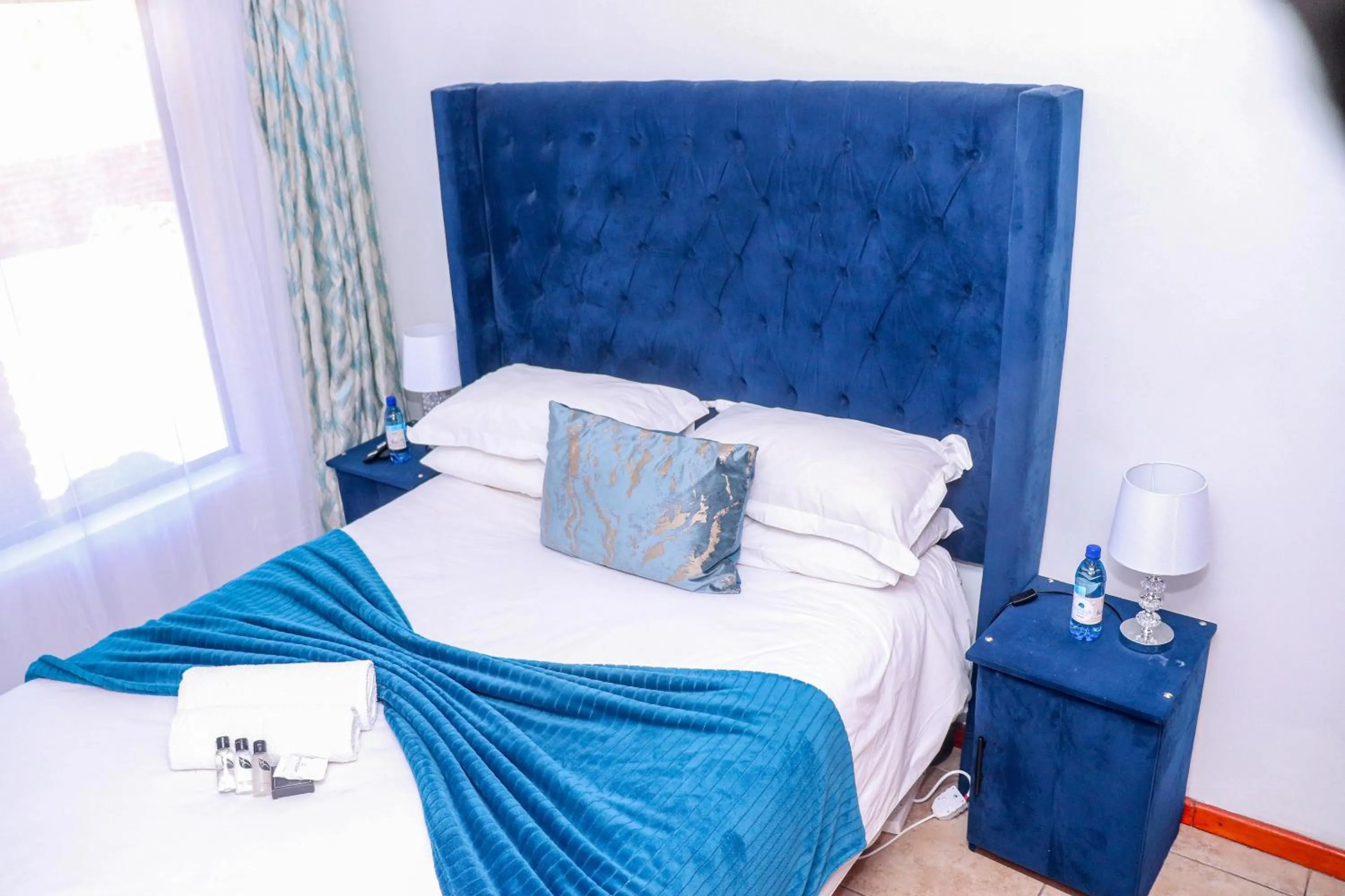 Bed in Nautilus Guesthouse