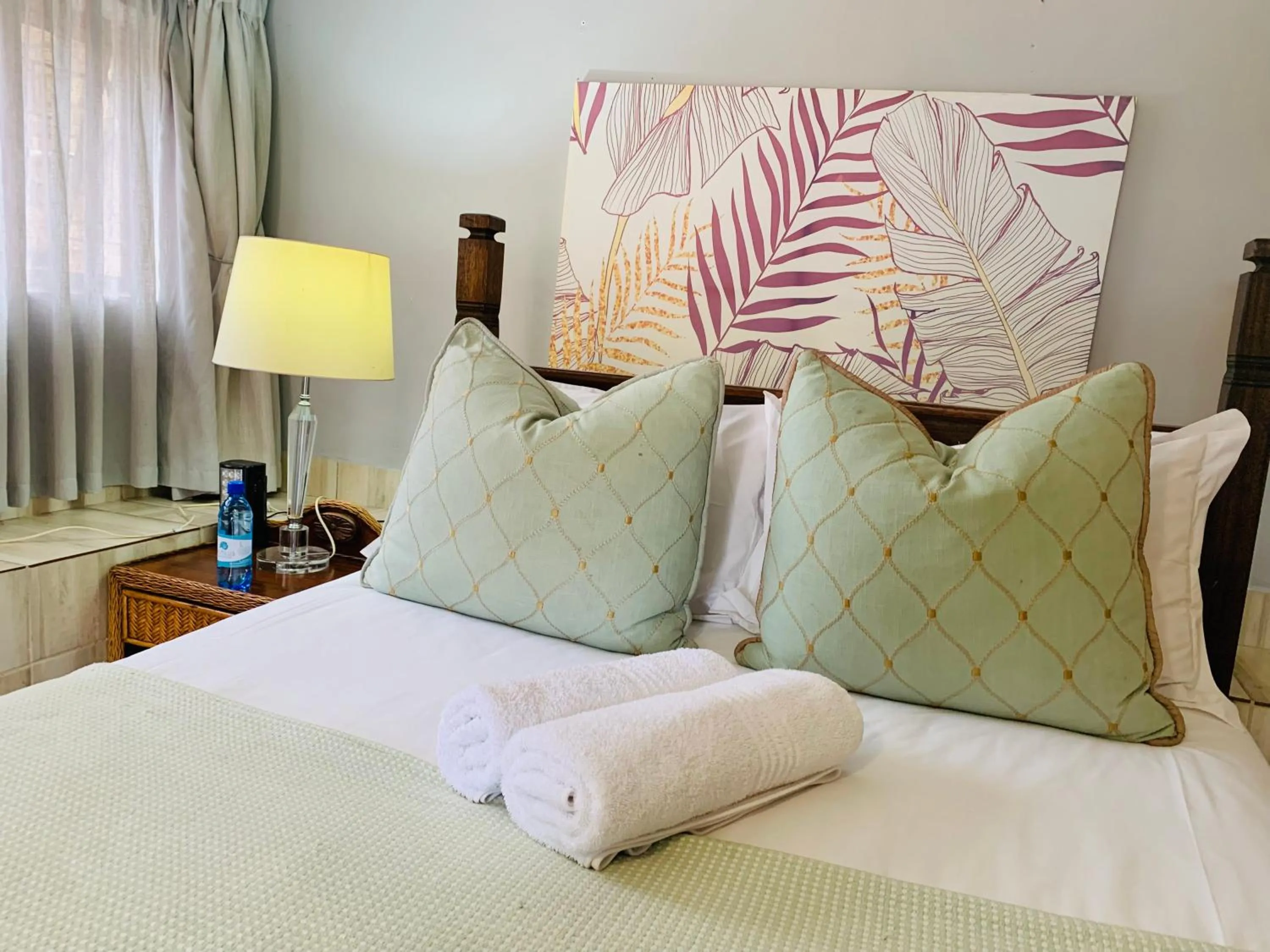 Bed in Nautilus Guesthouse