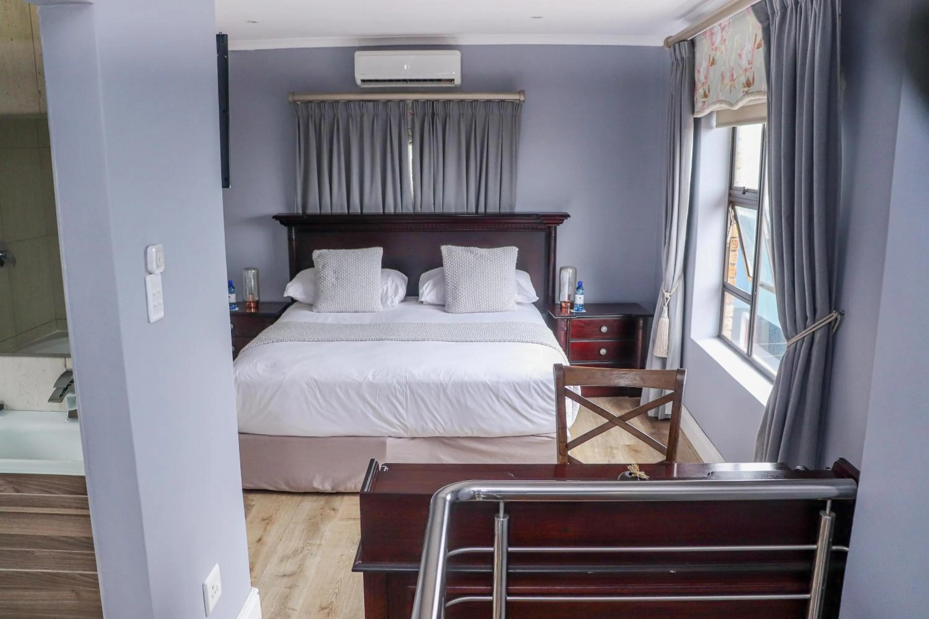 Bed in Nautilus Guesthouse