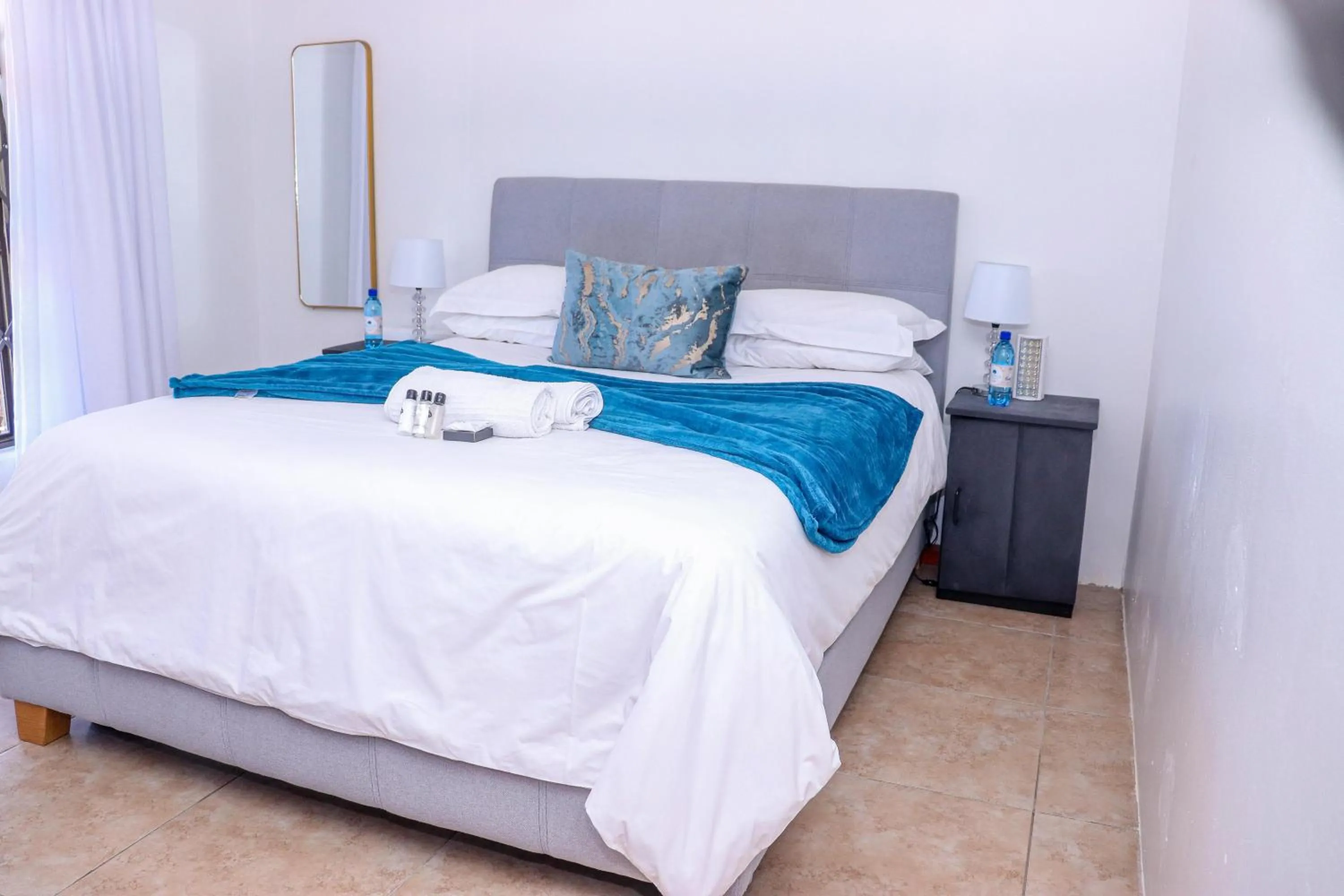 Bed in Nautilus Guesthouse