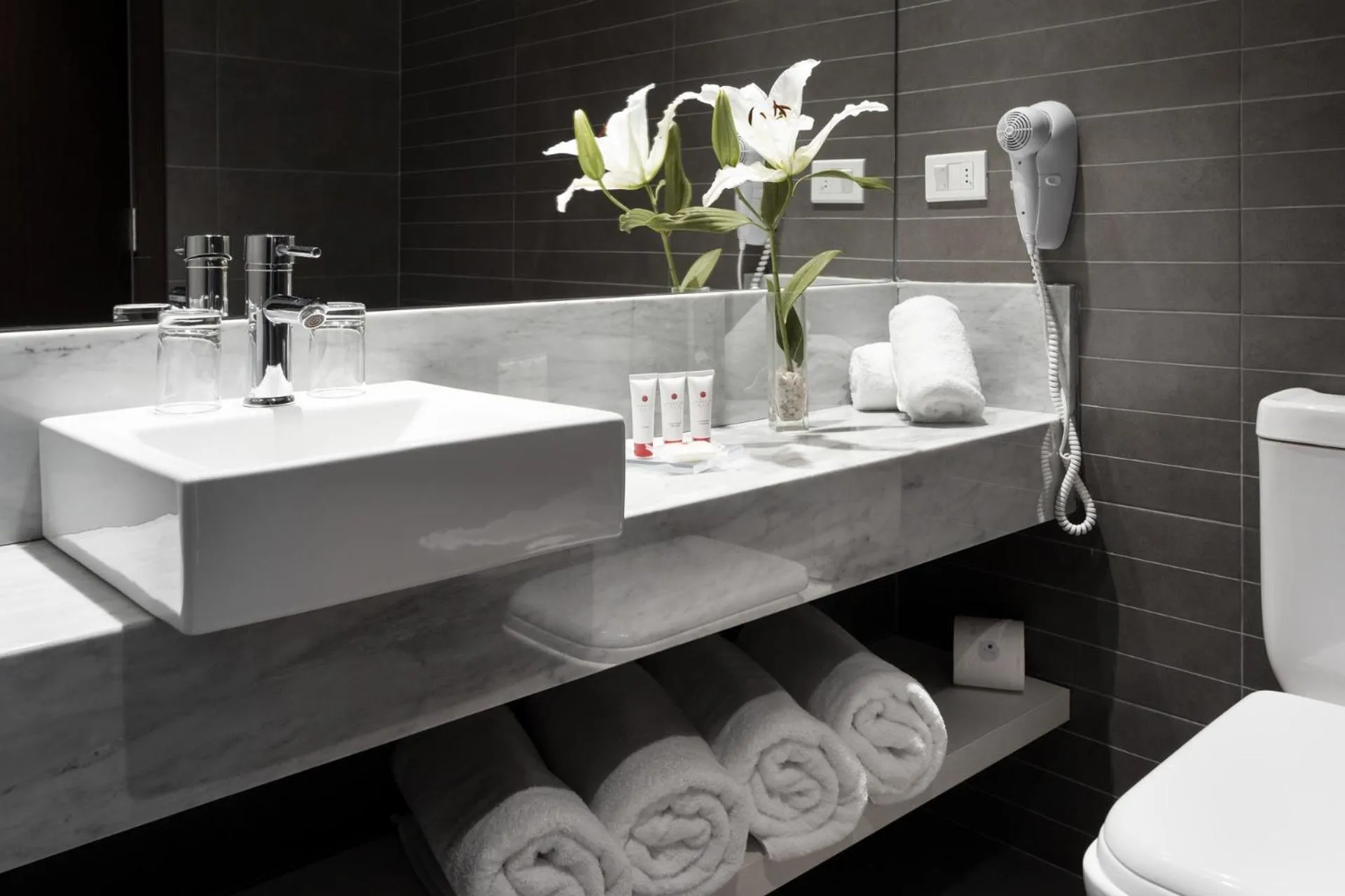 Bathroom in Frontier Hotel Rivera