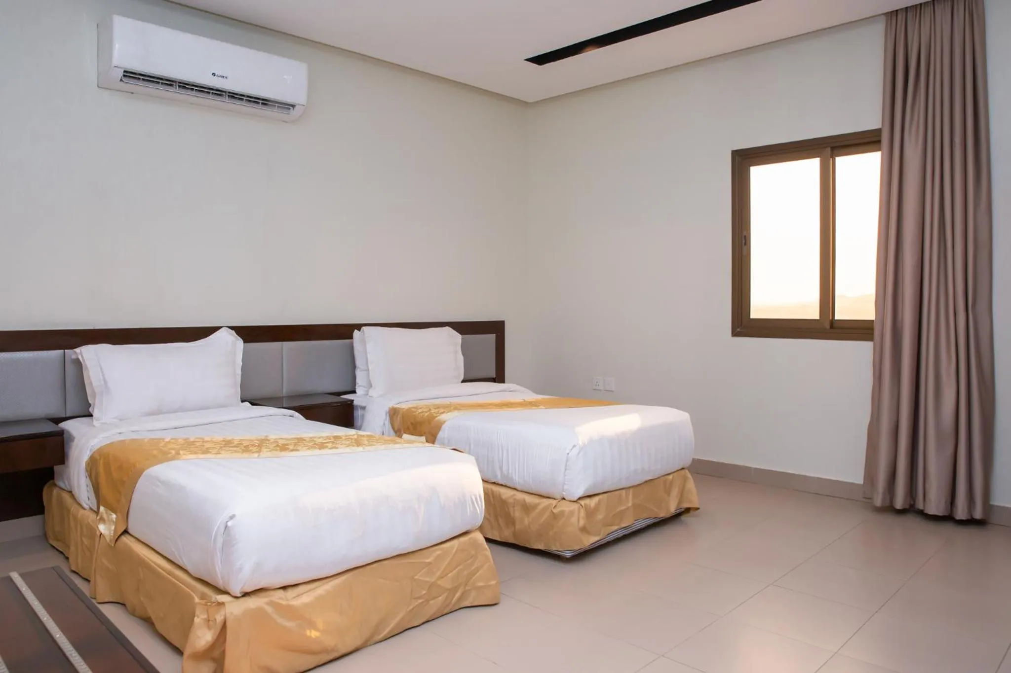 Bedroom, Bed in Triple Tree Serviced Apartments - الشجرة الثلاثية للشقق المخدومة