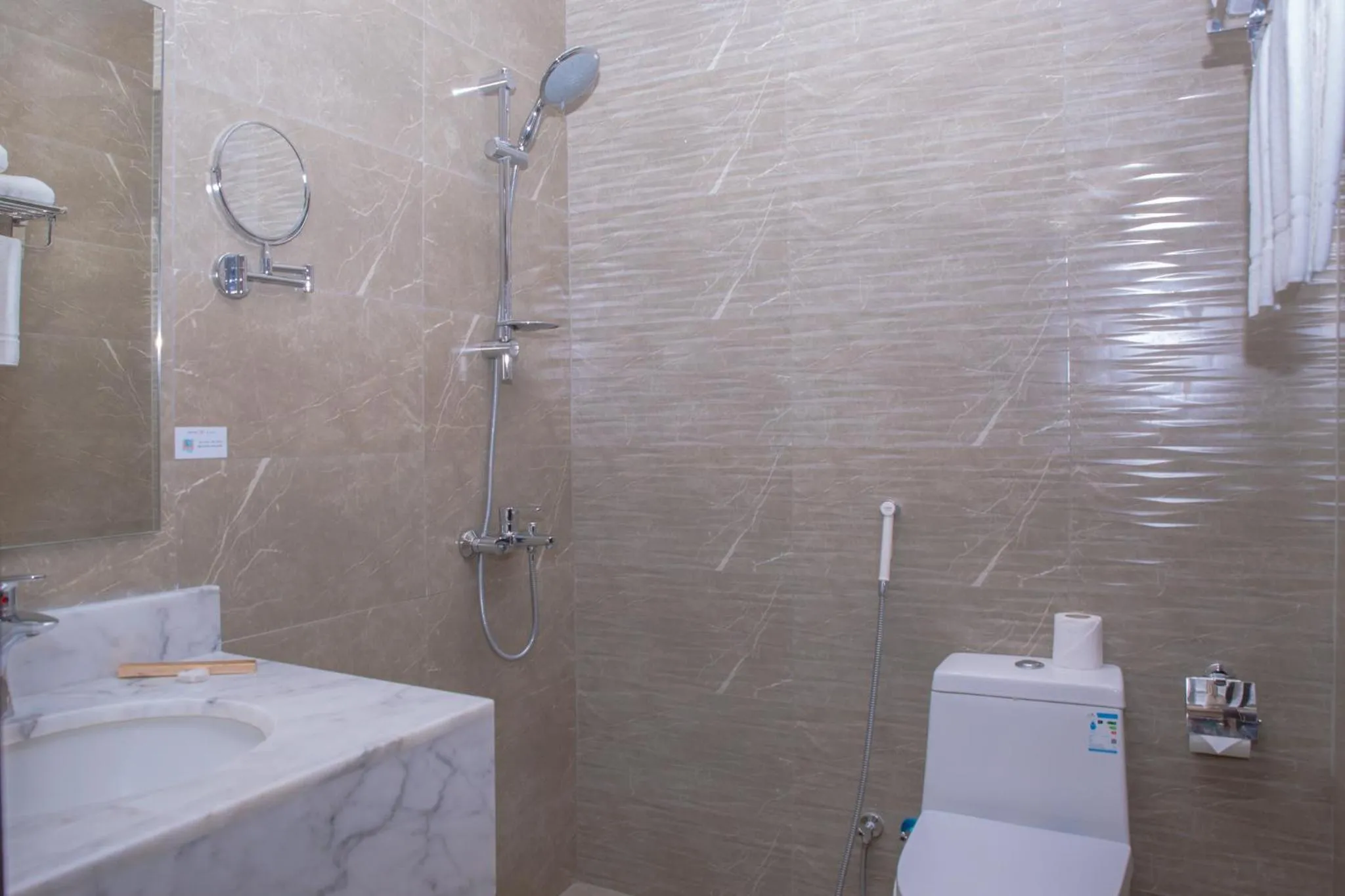 Triple Tree Serviced Apartments - الشجرة الثلاثية للشقق المخدومة