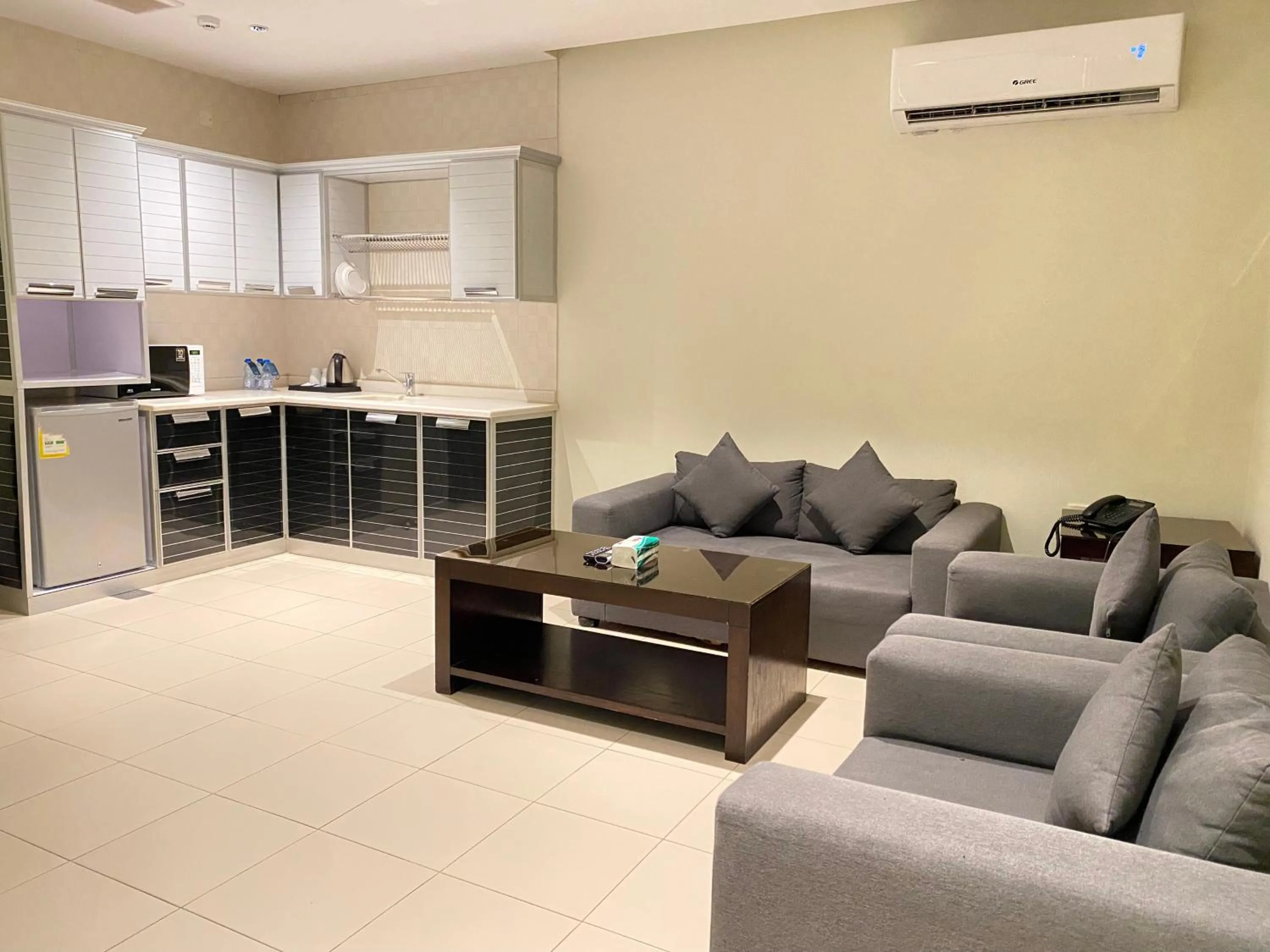 Living room in Triple Tree Serviced Apartments - الشجرة الثلاثية للشقق المخدومة