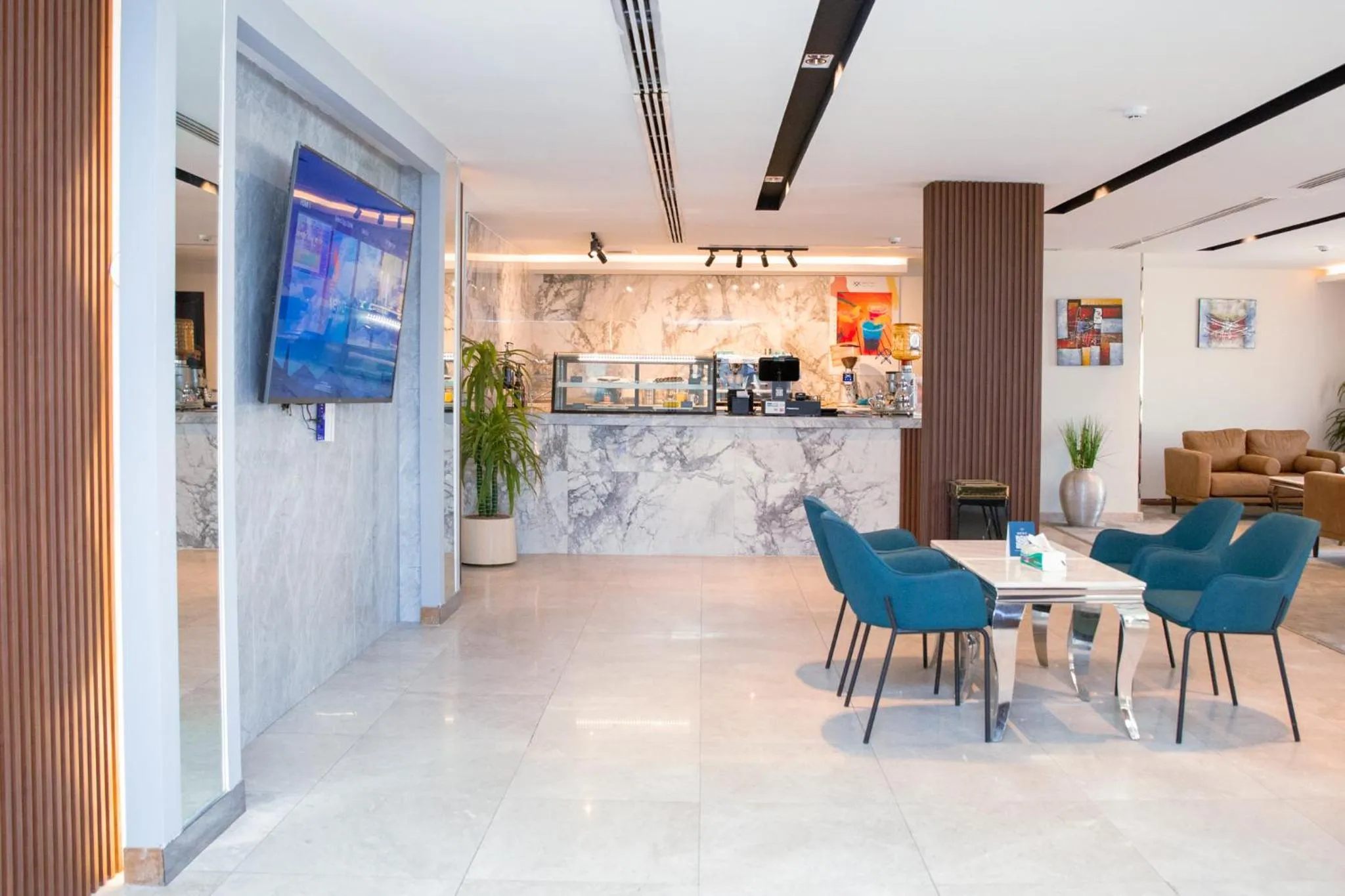 Triple Tree Serviced Apartments - الشجرة الثلاثية للشقق المخدومة