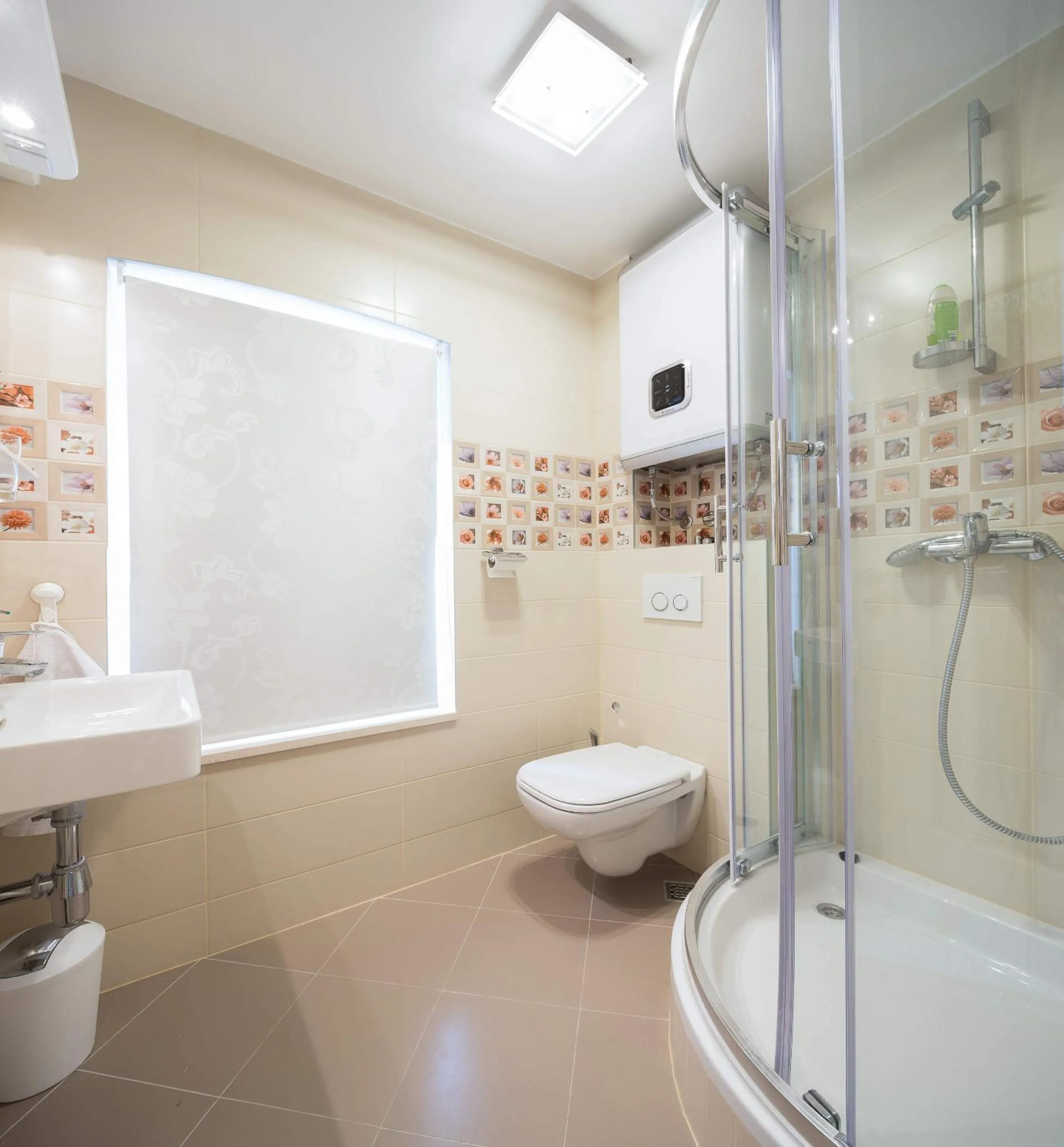 Toilet in Phoenix Studio Apartment