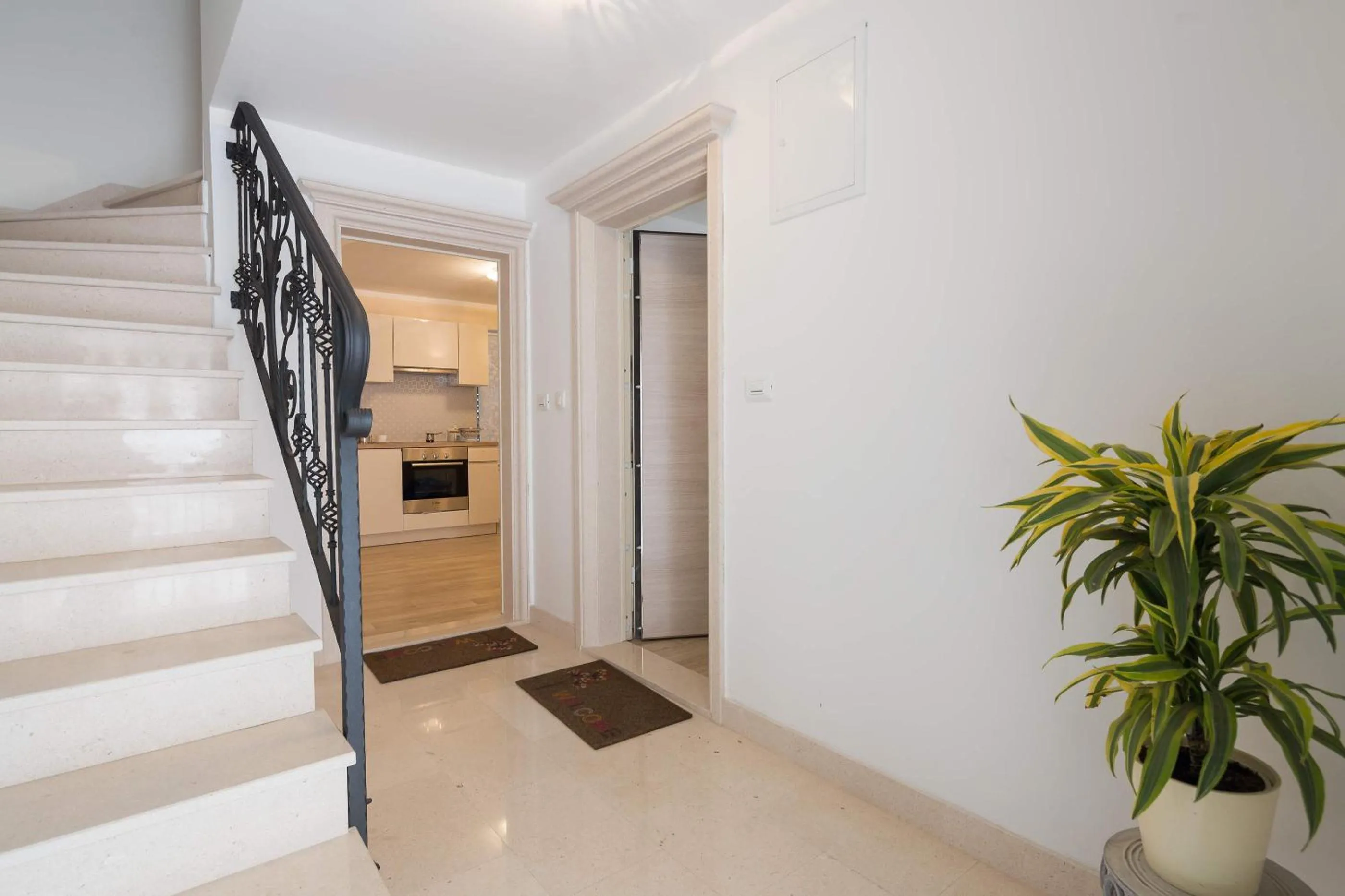 Facade/entrance in Phoenix Studio Apartment