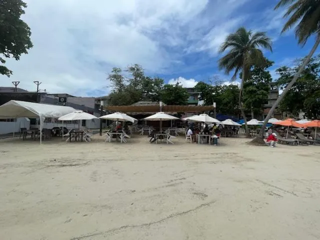 Restaurant/places to eat in Hotel Costa Linda Beach Boca Chica